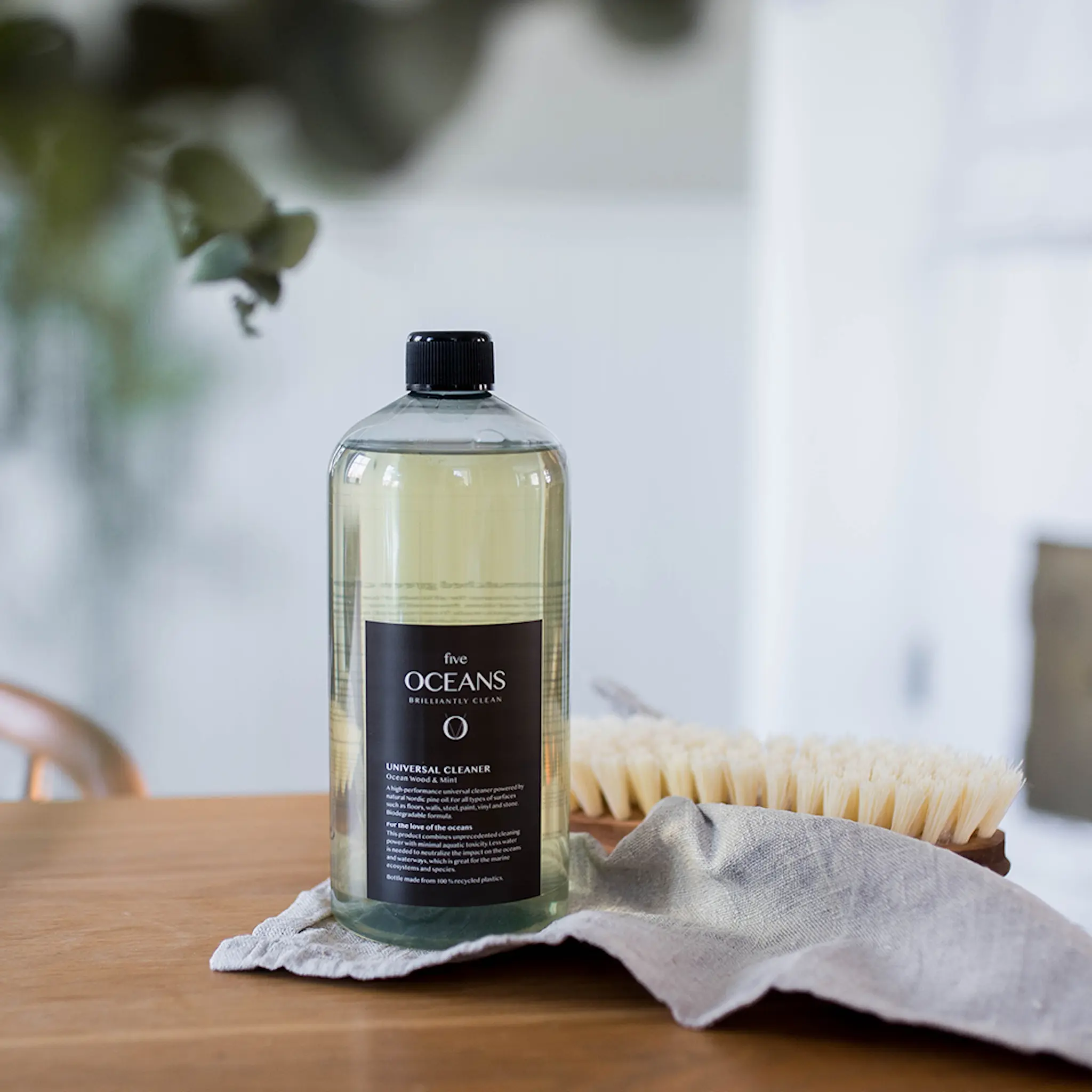Five Oceans Universal rengjøring 1L ocean wood & mint hover