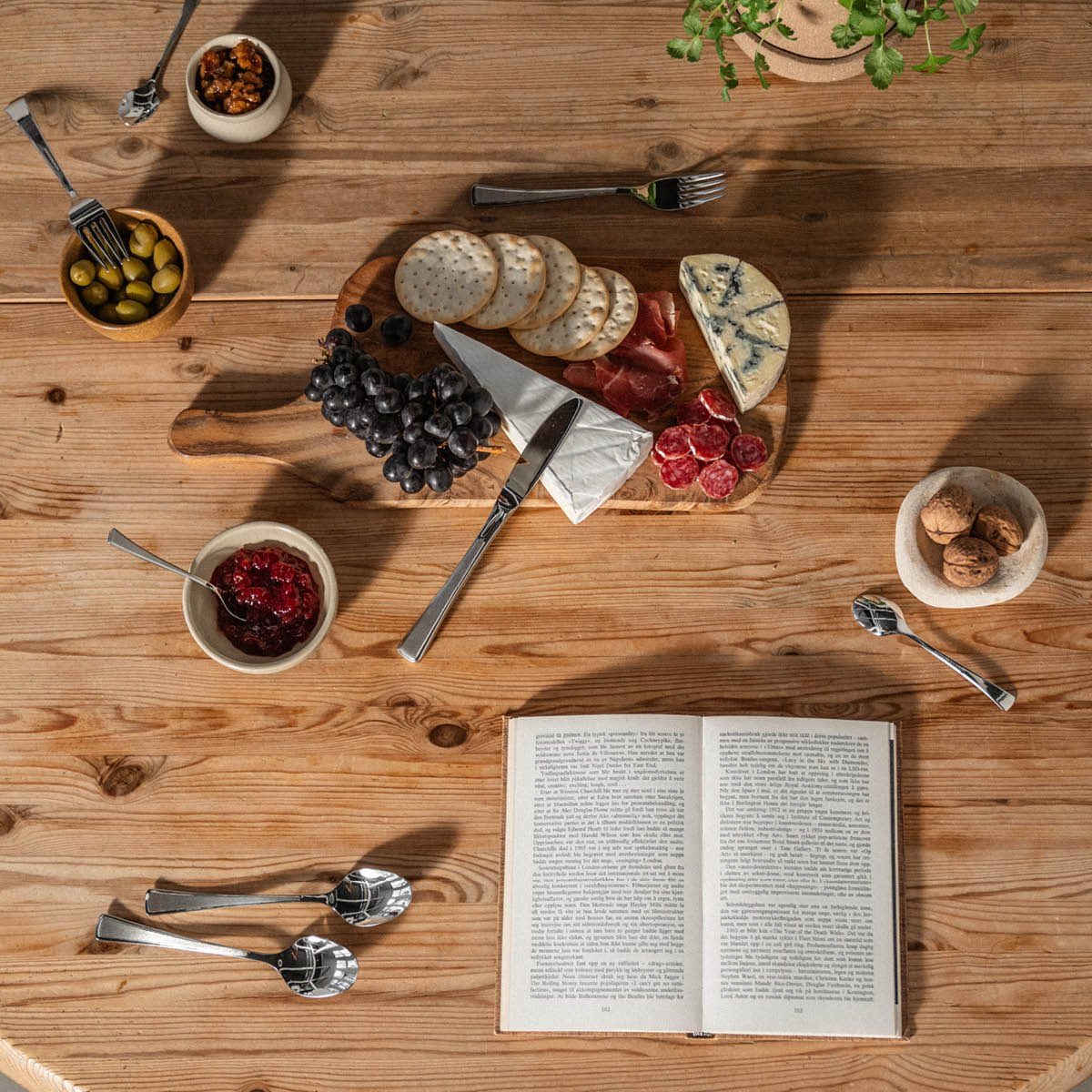 Hardanger bestikk Ramona Pihviaterimet 12 osaa