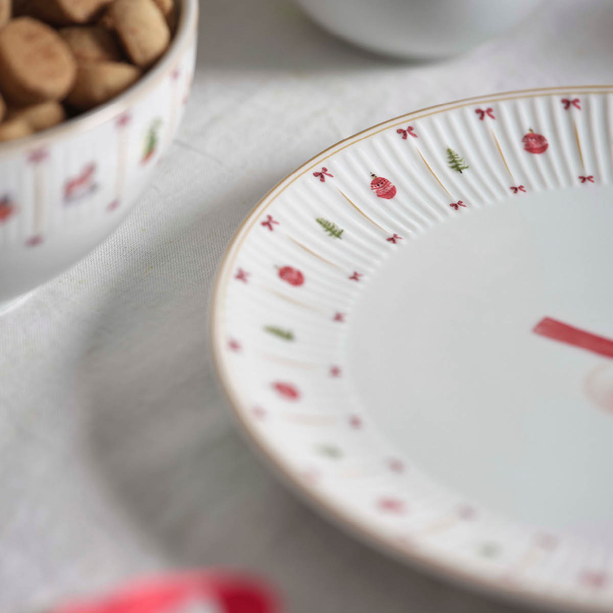 Aida Occasions Cozy Christmas jälkiruokalautanen 21 cm valkoinen