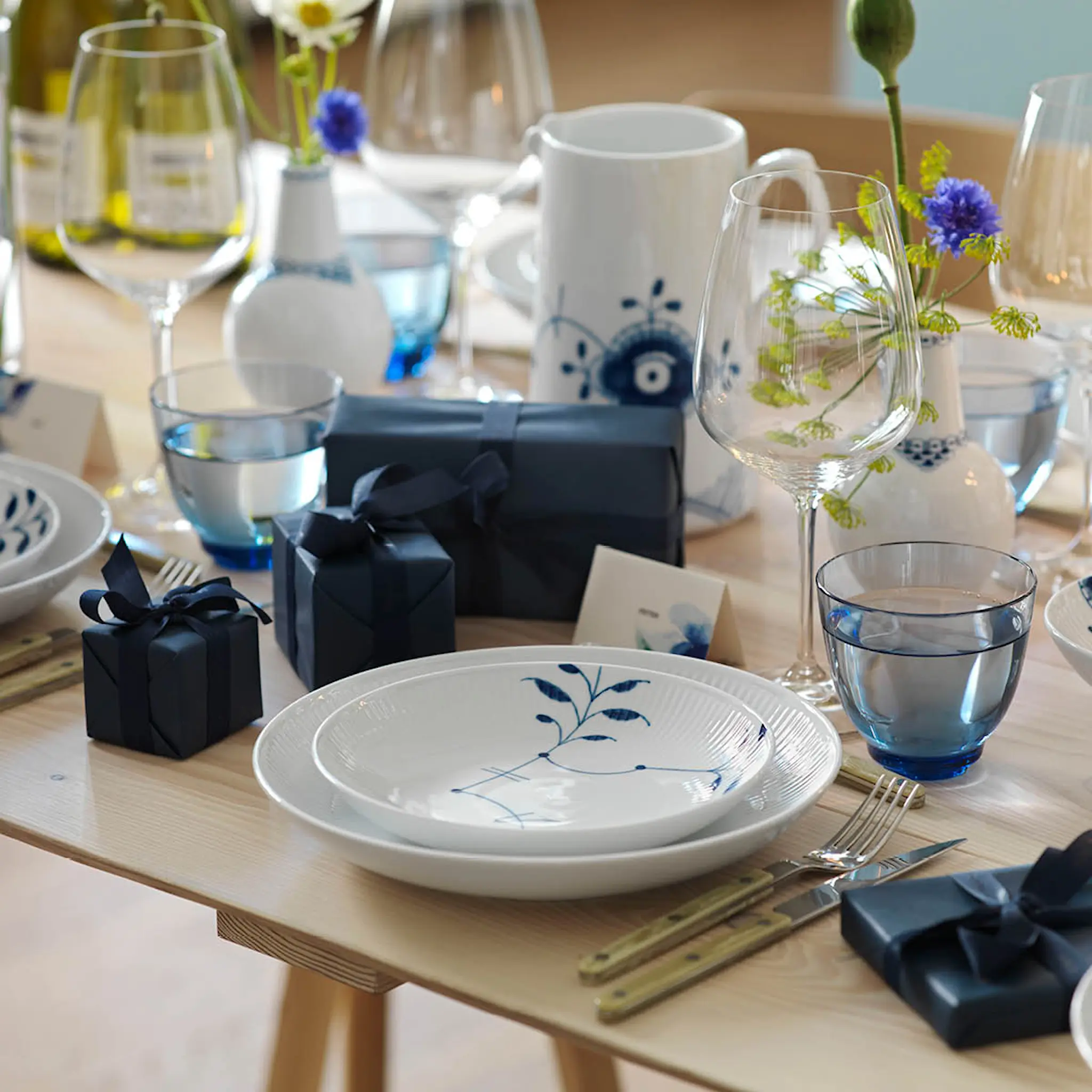 Royal Copenhagen White Fluted Modern Tallrik flat 25 cm