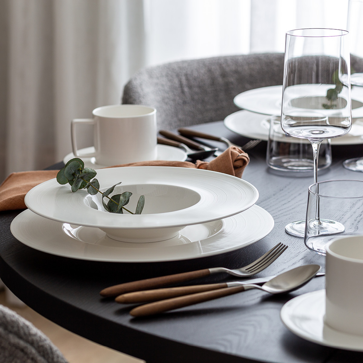 Royal Porcelain Blanche Syvä lautanen 26 cm Valkoinen