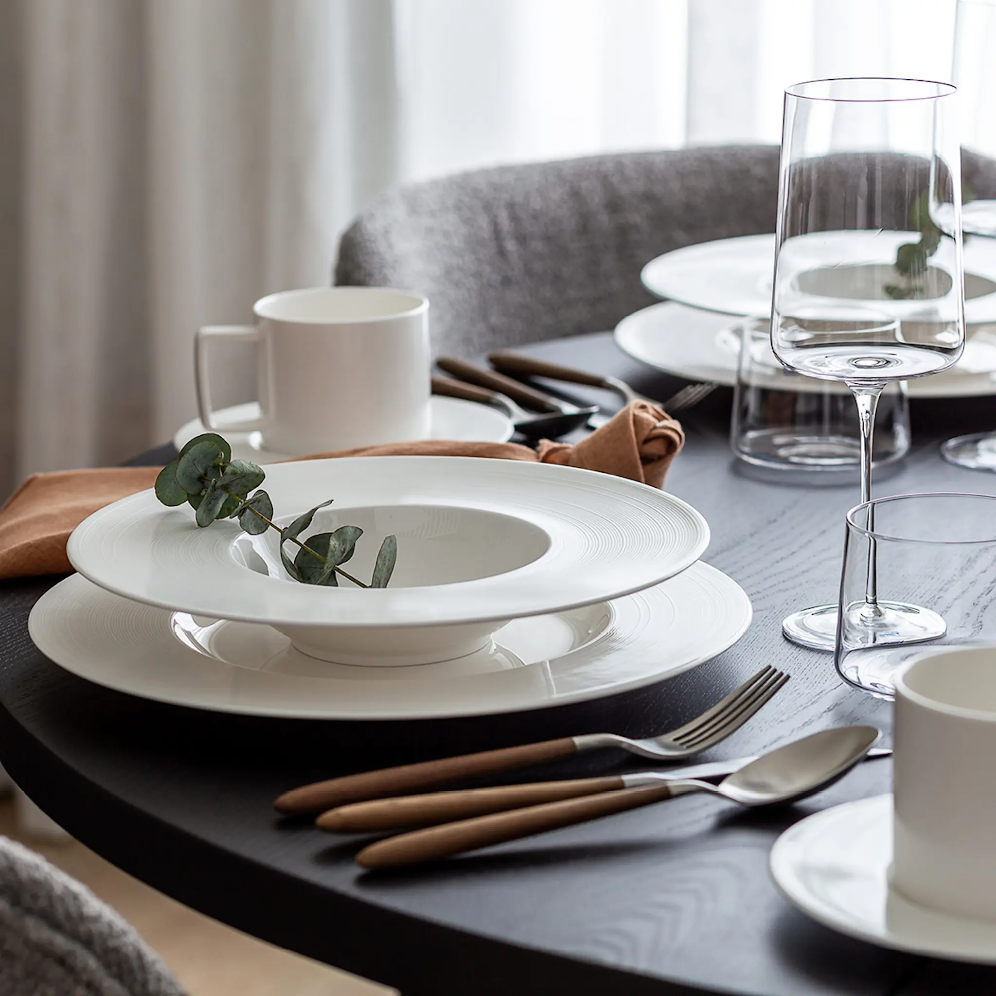 Royal Porcelain Blanche Syvä lautanen 26 cm Valkoinen