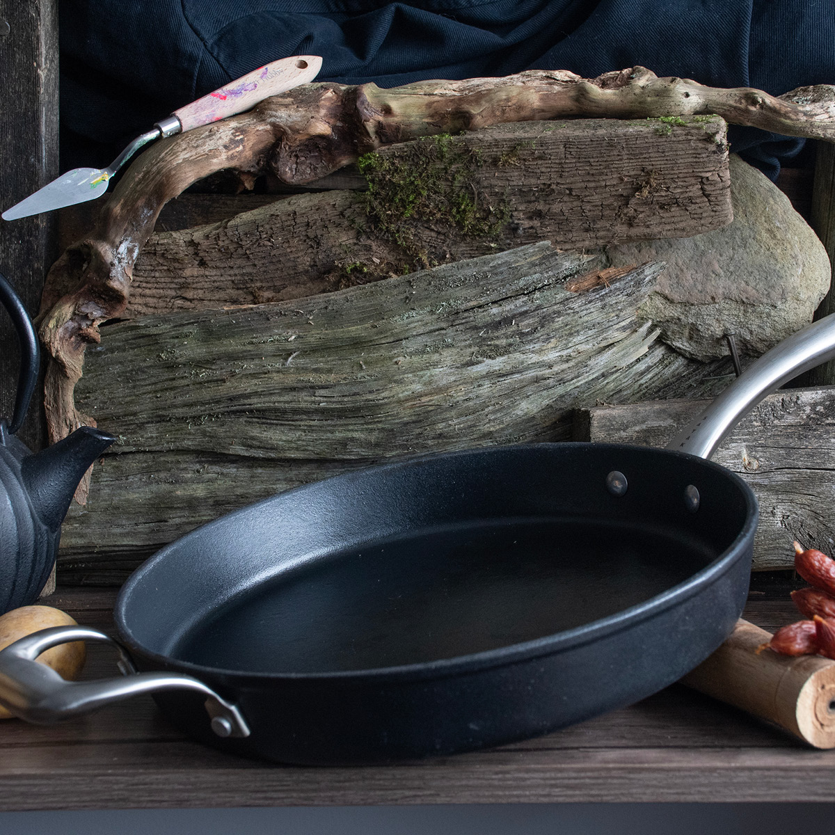 Satake Gjutjärnspanna 29 cm Mattsvart