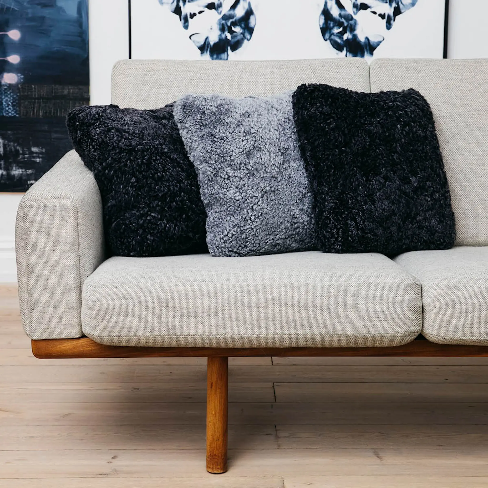 Natures Collection Kudde New Zealand fårskinn kort ull 40x40 cm scandinavian light grey