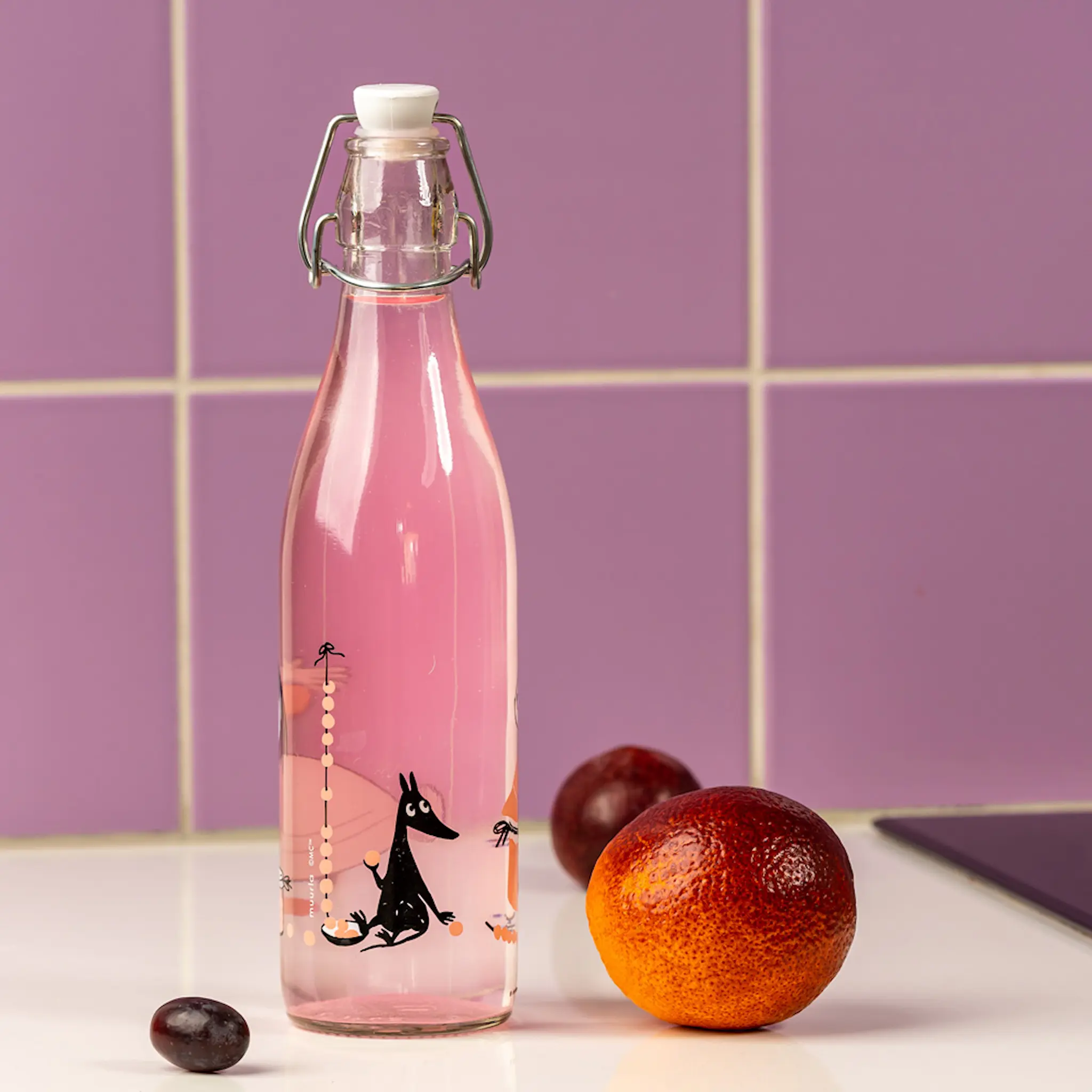 Muurla Mumin Glasflaska Marmalade 0,5 L Klar/Rosa