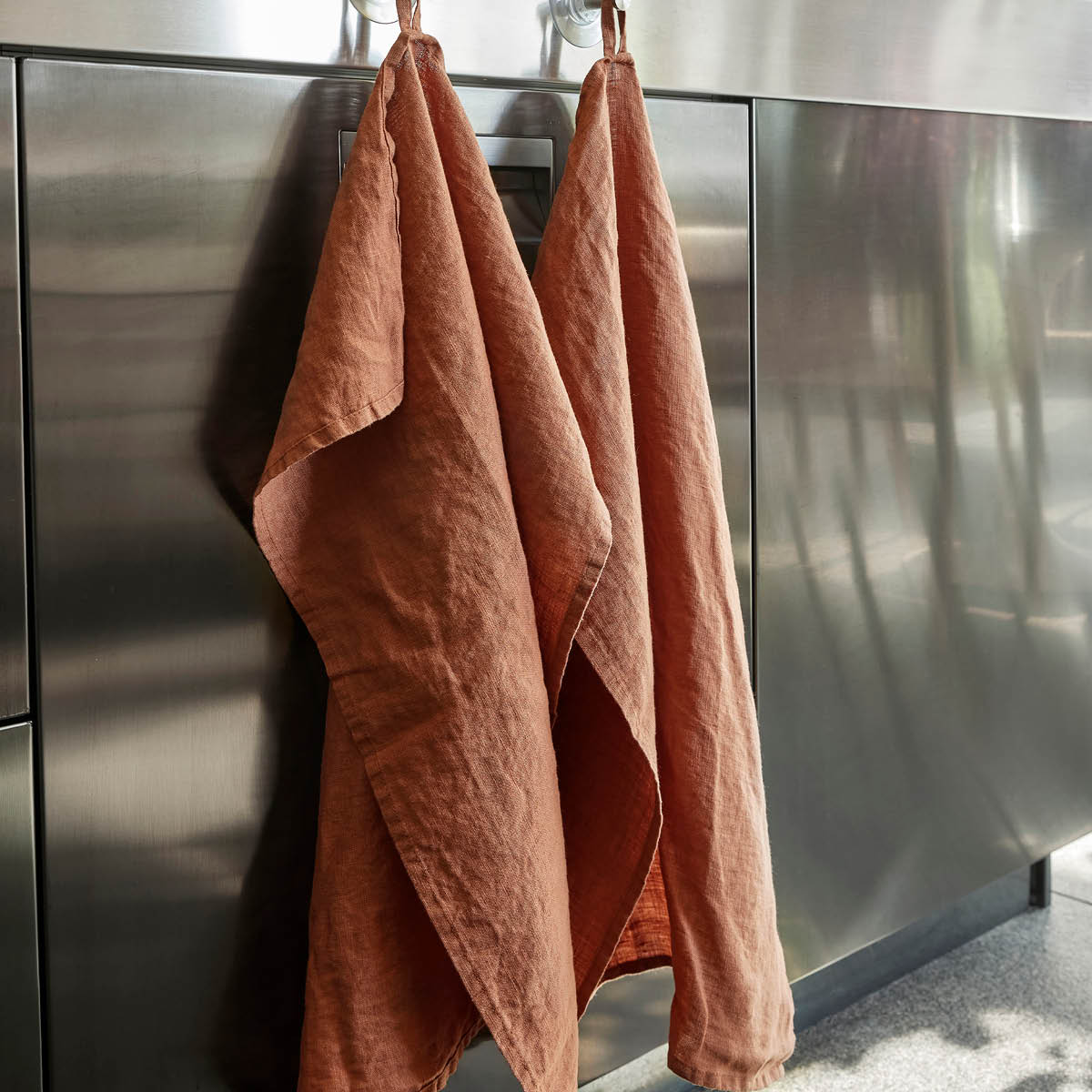 Himla Sunshine kökshandduk linne 50x70 cm grounded
