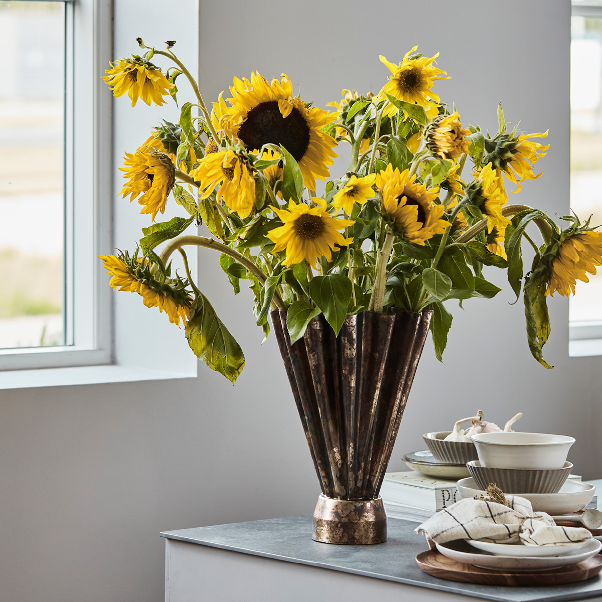 House Doctor Flood vas 23 cm antikbrun