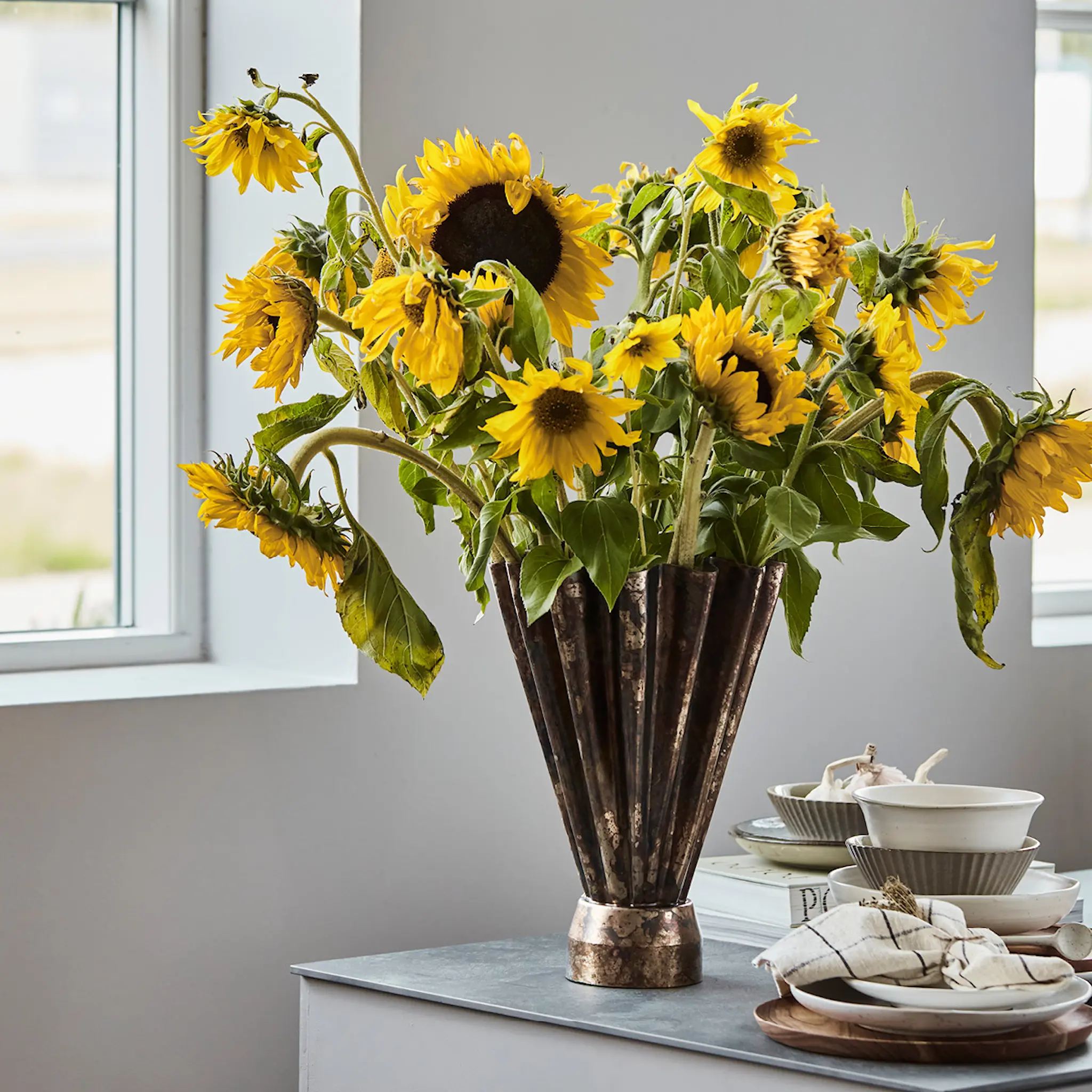 House Doctor Flood vas 23 cm antikbrun