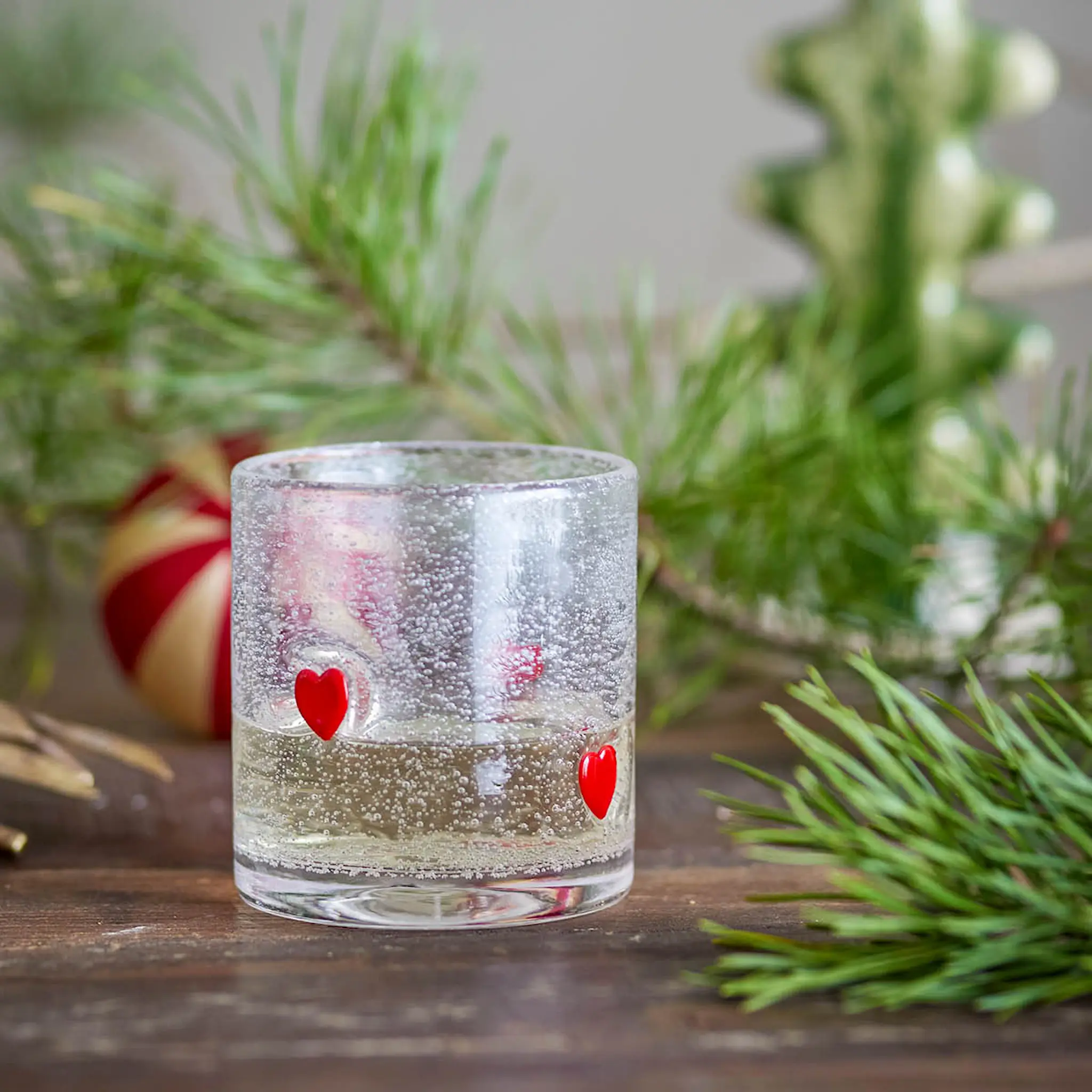 Bloomingville Debra vannglass 37 cl hjerte hover