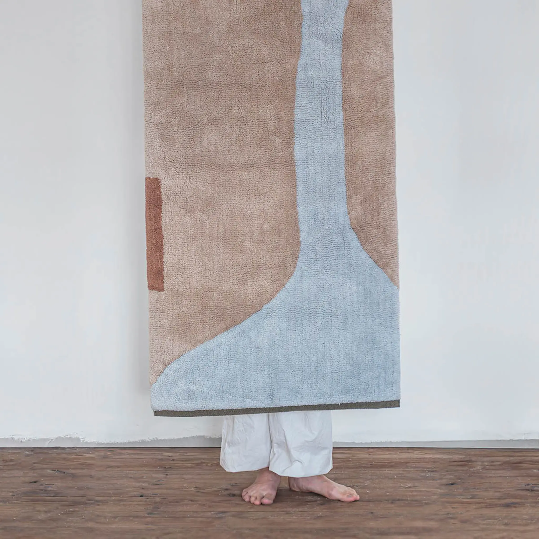 Mette Ditmer Figura golvmatta 150x70 cm ljusblå
