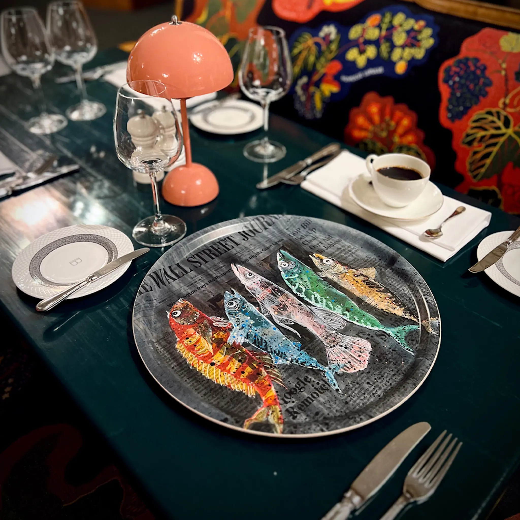 LISA TÖRNER ART Tarjotin Biggest Fish of Wall street 49 cm