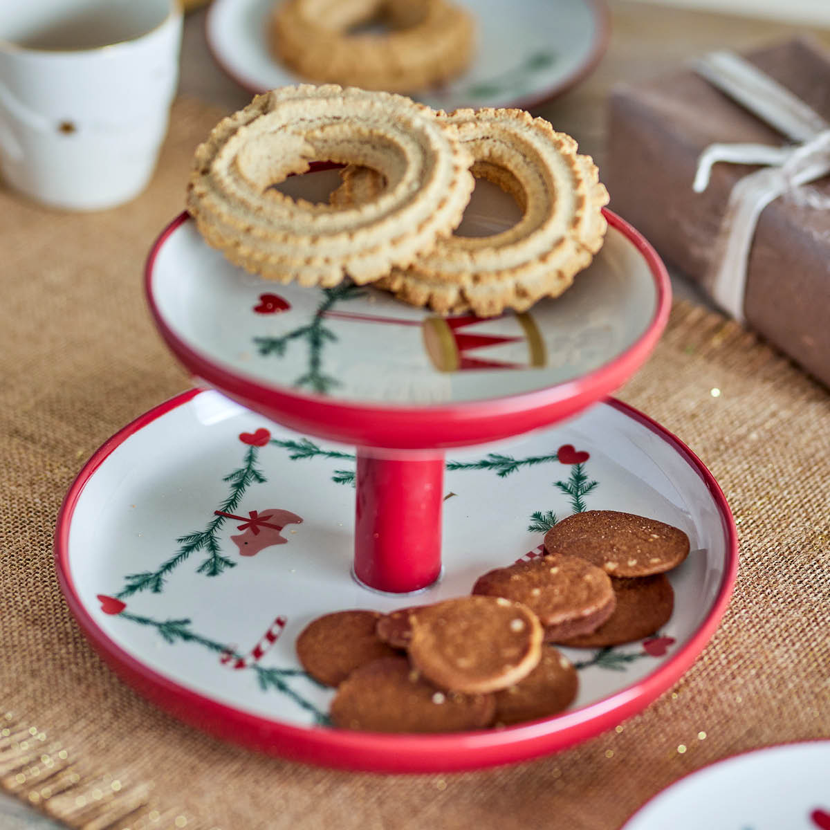 Bloomingville Yule våningsfat 2 våningar 13 cm julmotiv