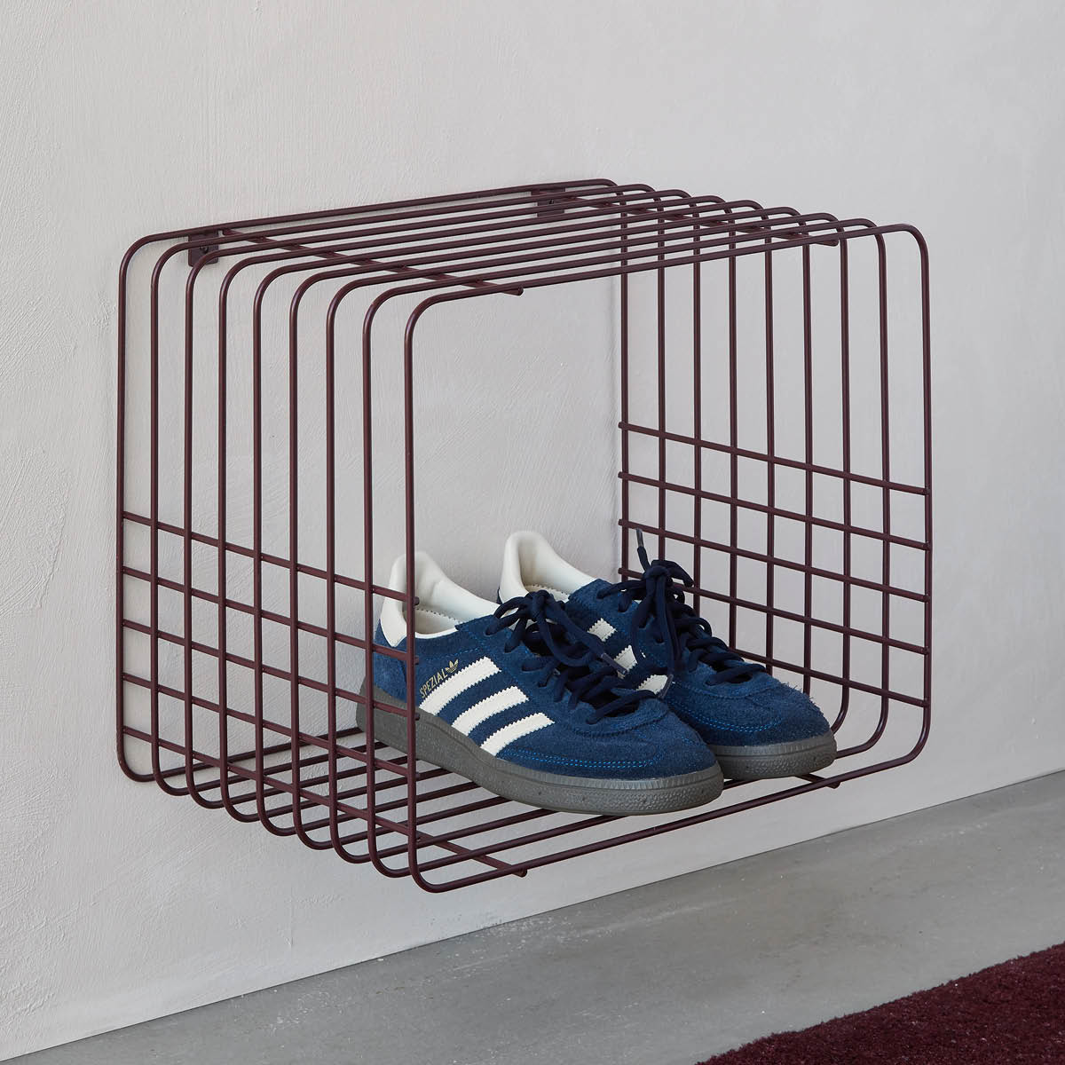 Mette Ditmer Wire hylla 38x26x31 cm vinröd
