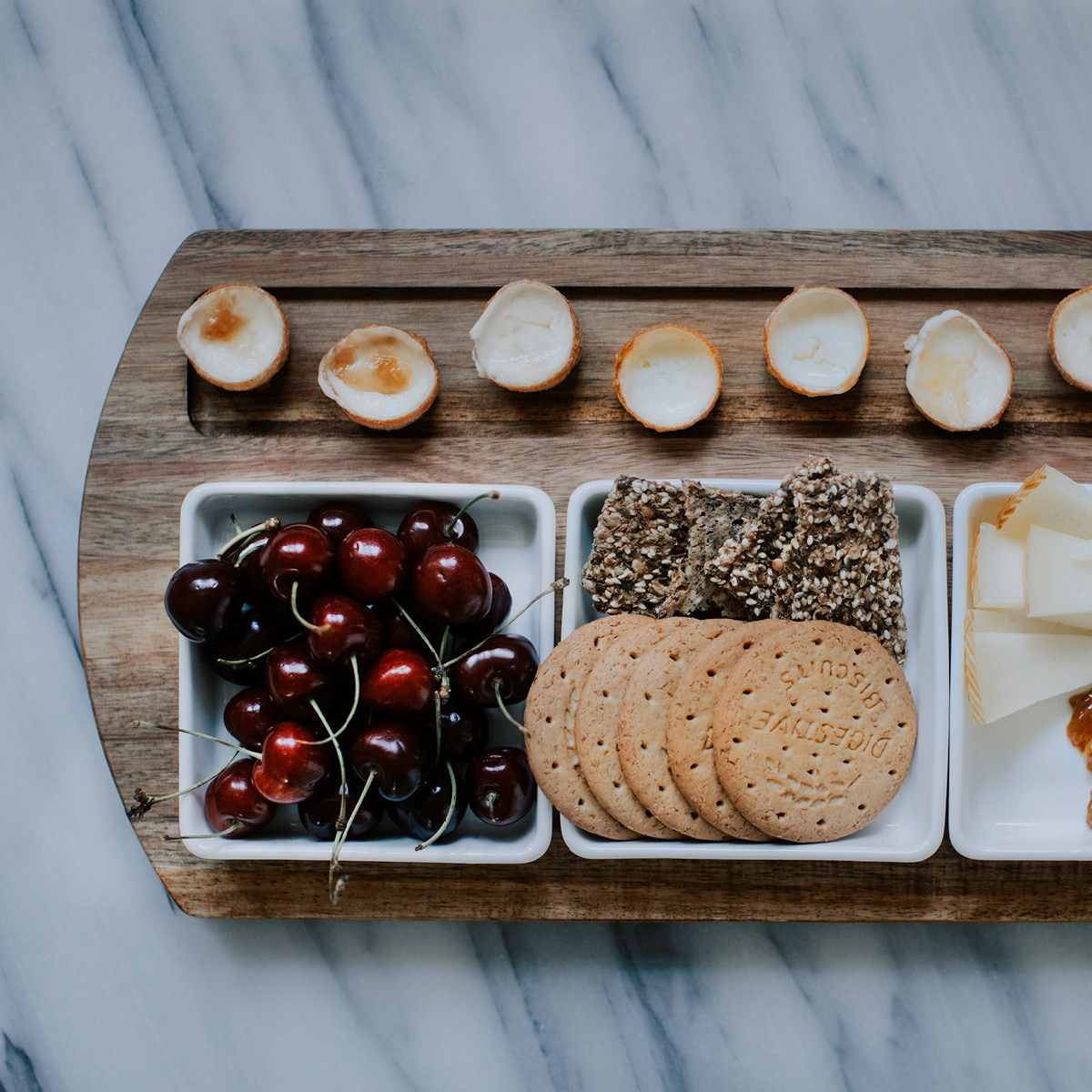 Dorre Serveringsbrett med skåler 45x23 cm tre