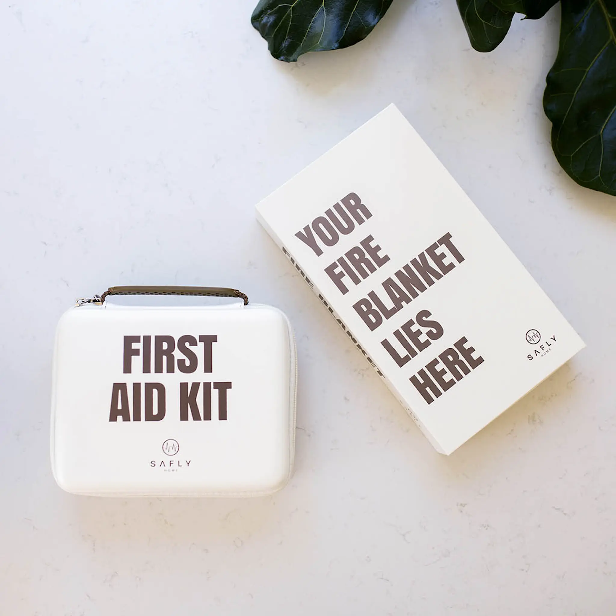 Safly Första hjälpen-låda medium 15x19 cm krämvit