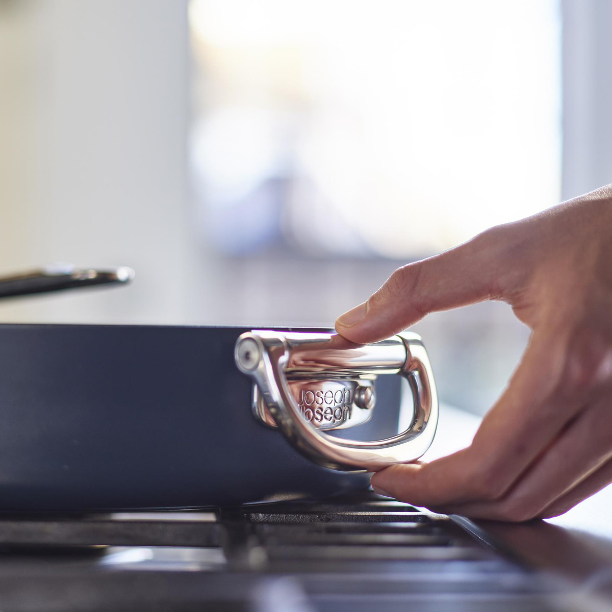 Joseph Joseph Space stekpanna 30 cm midnight blue