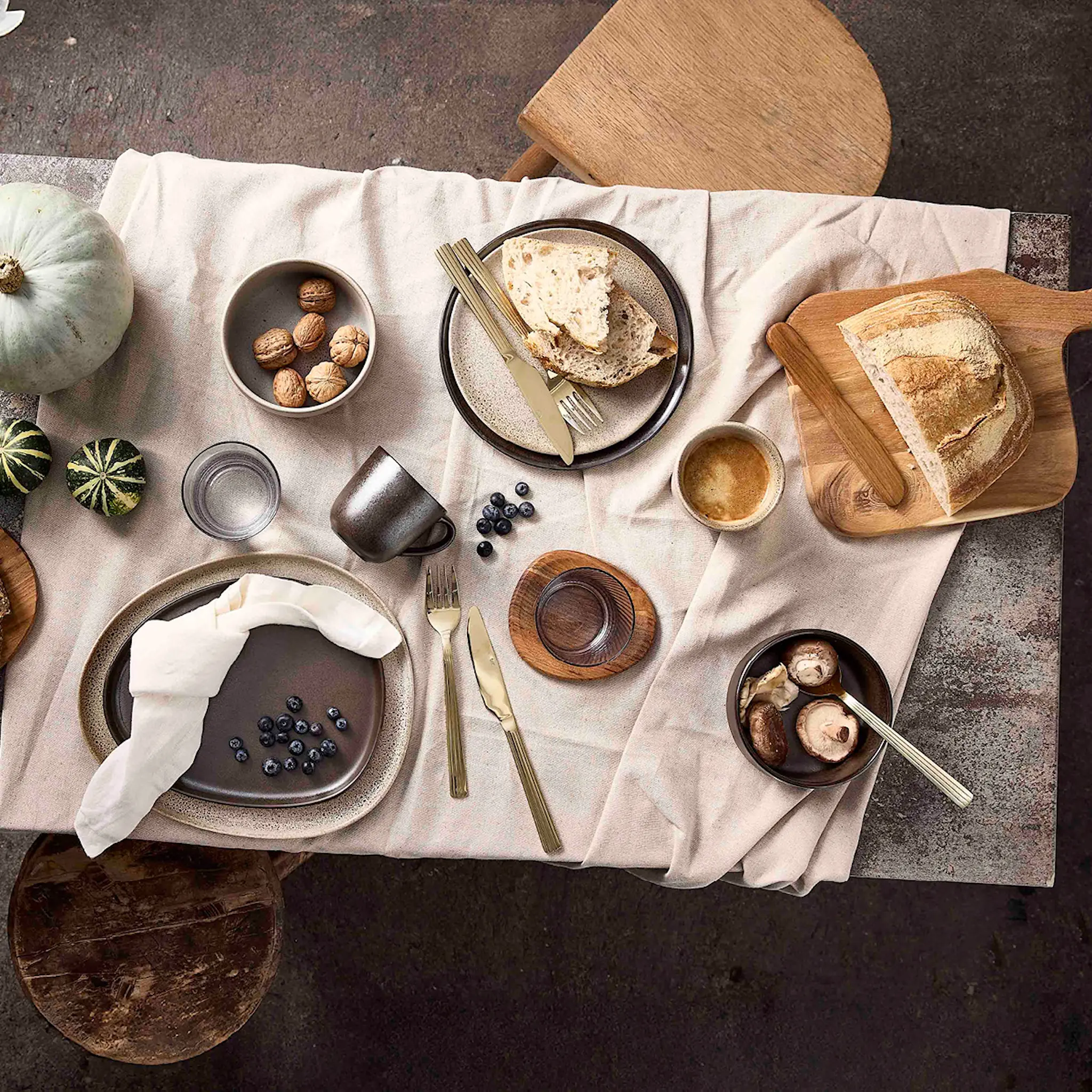 Aida Raw Organic Lautanen 24x21 cm Sandy Beige