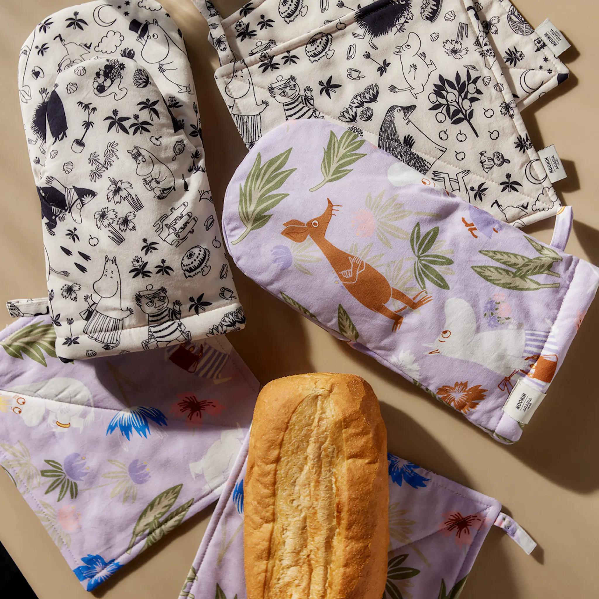 Moomin Arabia Muumi Grillihanska 15x34 cm Liila