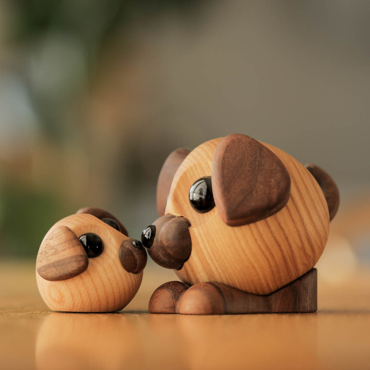 FableWood Puufiguuri Koira Buddy 8 cm Saarni/Pähkinä