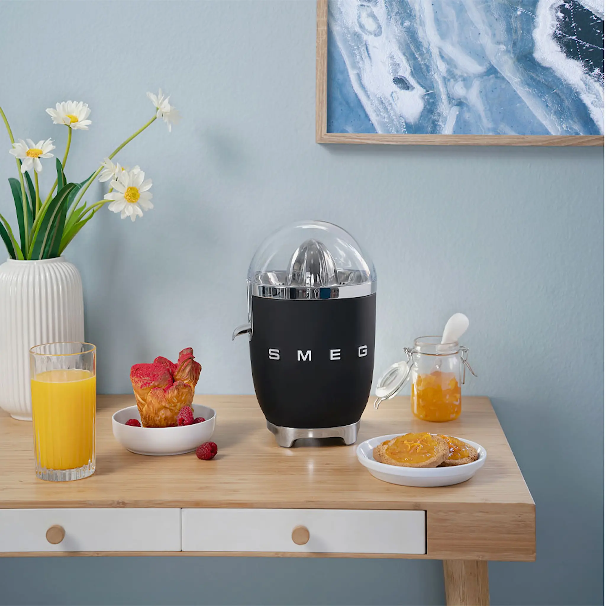 Smeg Smeg Citruspress CJF01 Mattsvart