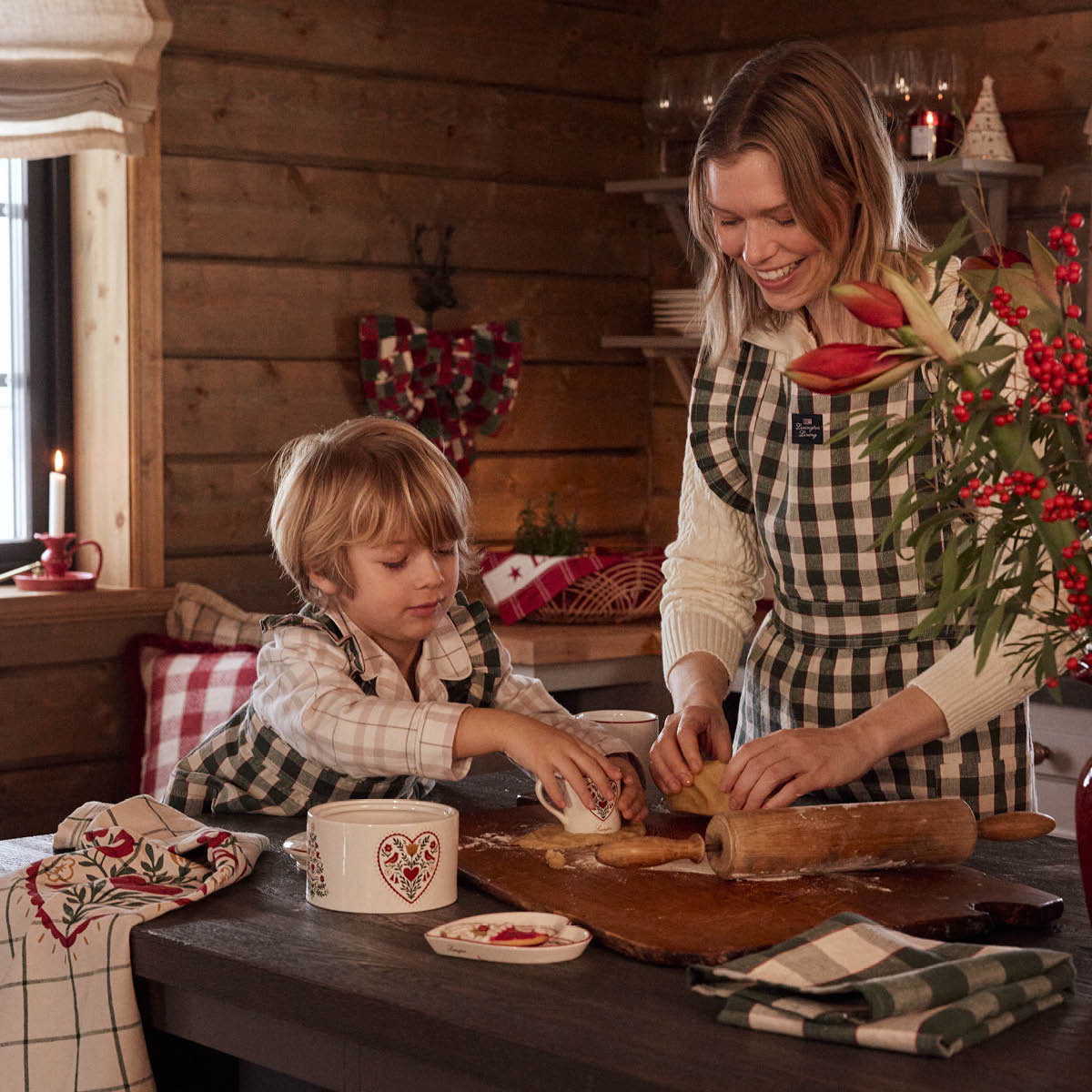Lexington Förkläde barn 4–6 år linne/bomull rutig grön/ljusbeige/röd