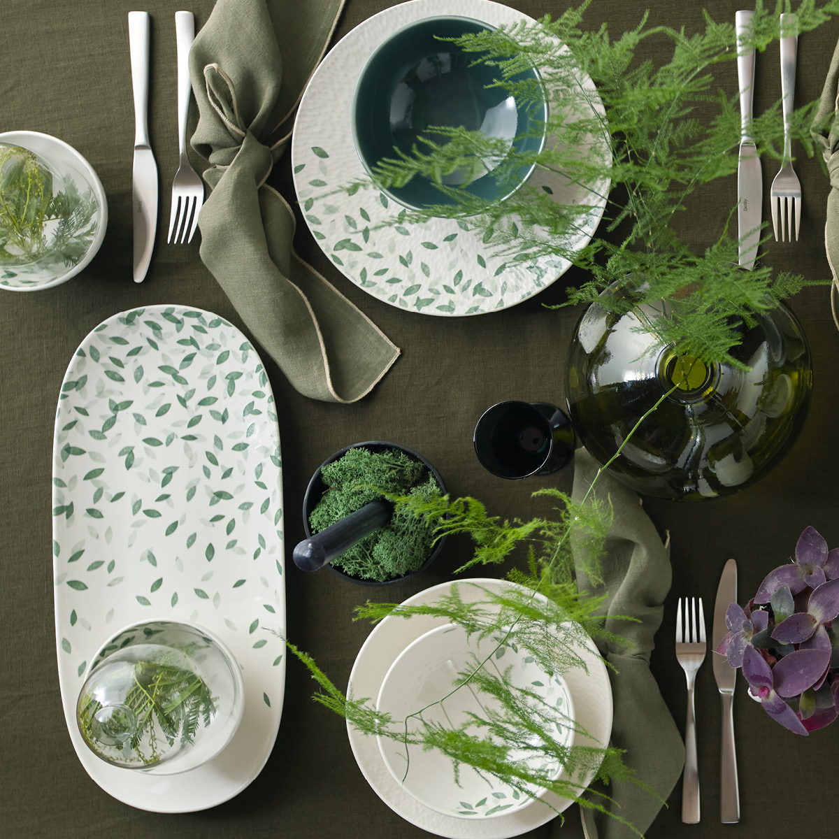 Denby Greenhouse serveringsfat 44x20 cm vit/grön