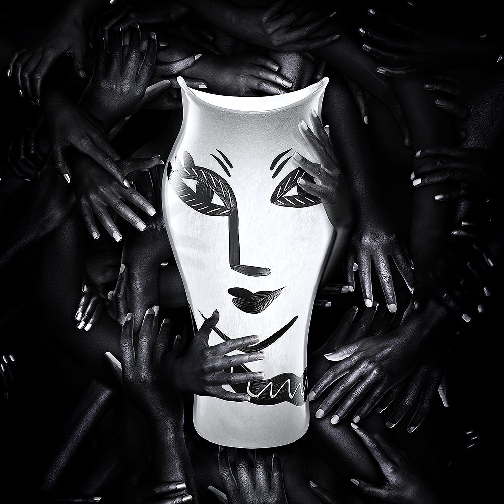 Kosta Boda Open Minds vase 36 cm hvit/sort