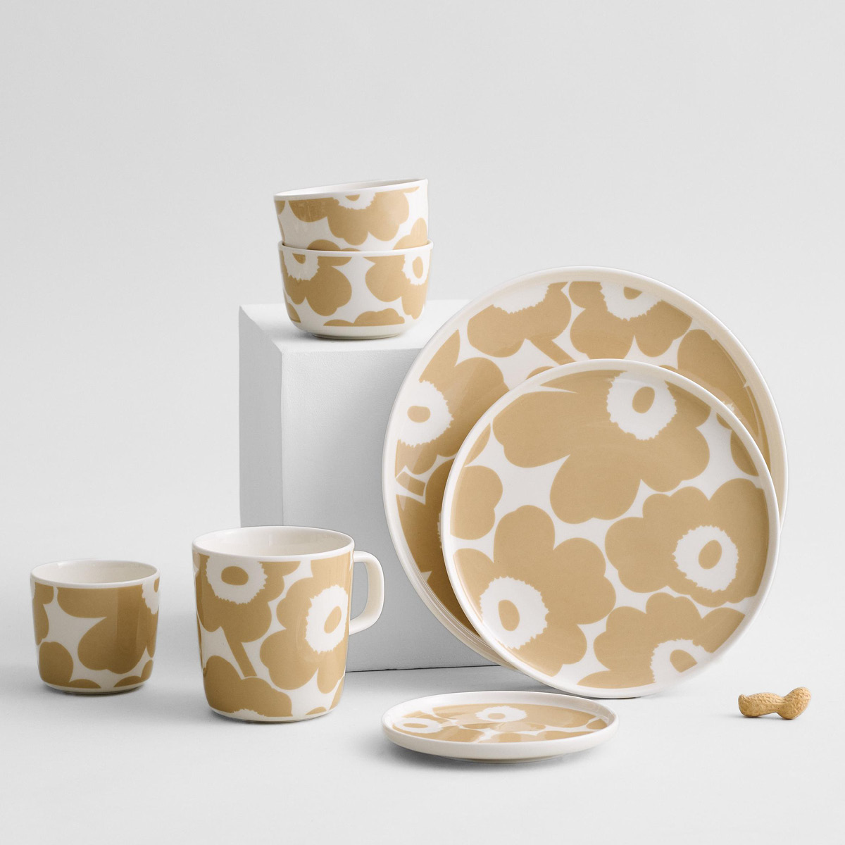 Marimekko Oiva Unikko tallrik 20 cm vit/beige
