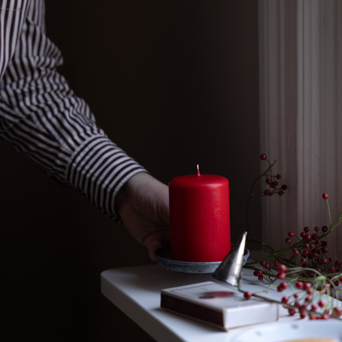 Liljeholmens Blokklys stearin 6,8x10 cm rød