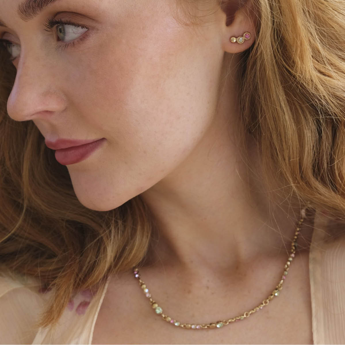 A&C Oslo AS Sweet Droplets små øredobber 12 mm gull/multi