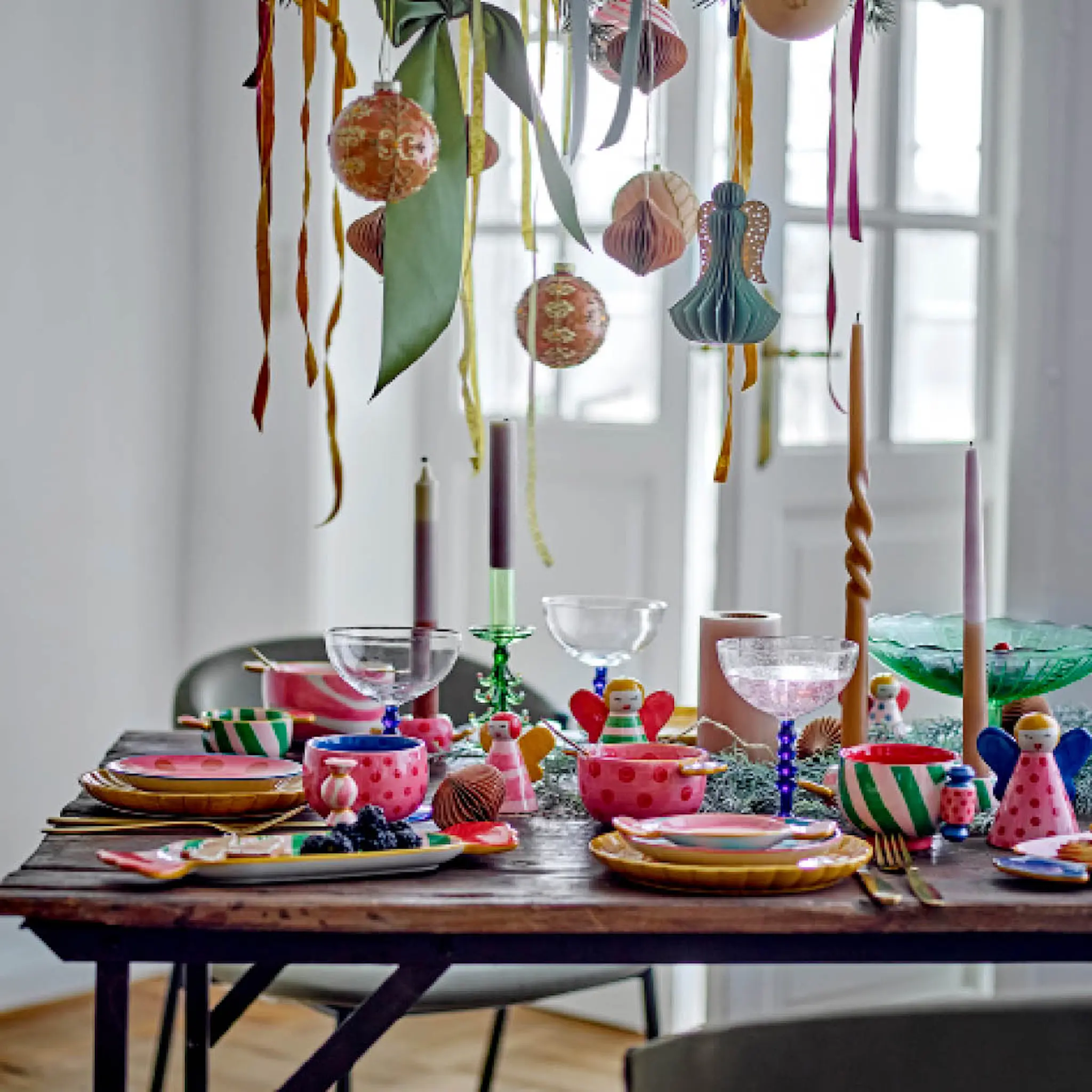 Bloomingville Caramella ängel i stengods 2-pack 8/10 cm rosa/blå