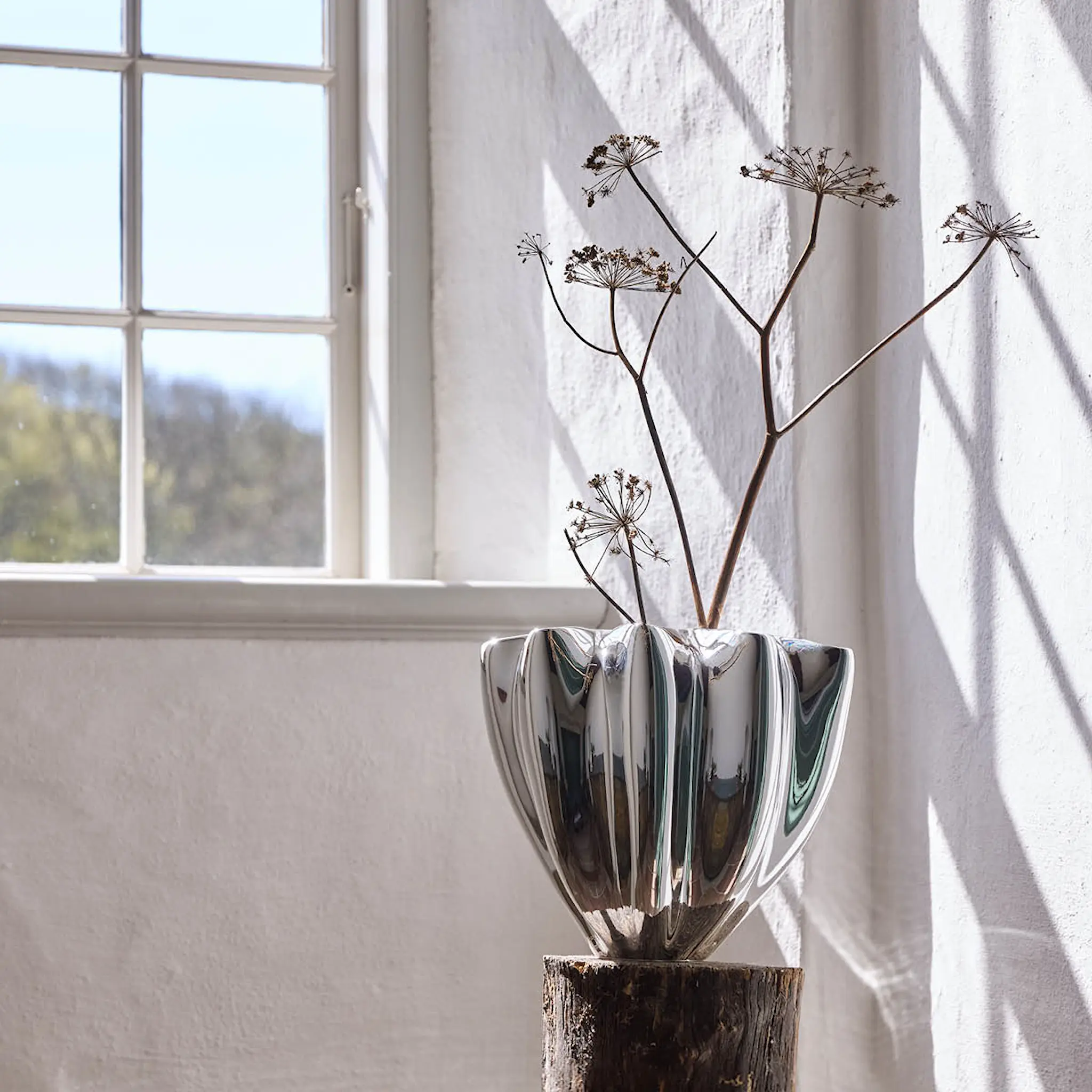 Mette Ditmer Shell vase 30 cm krom