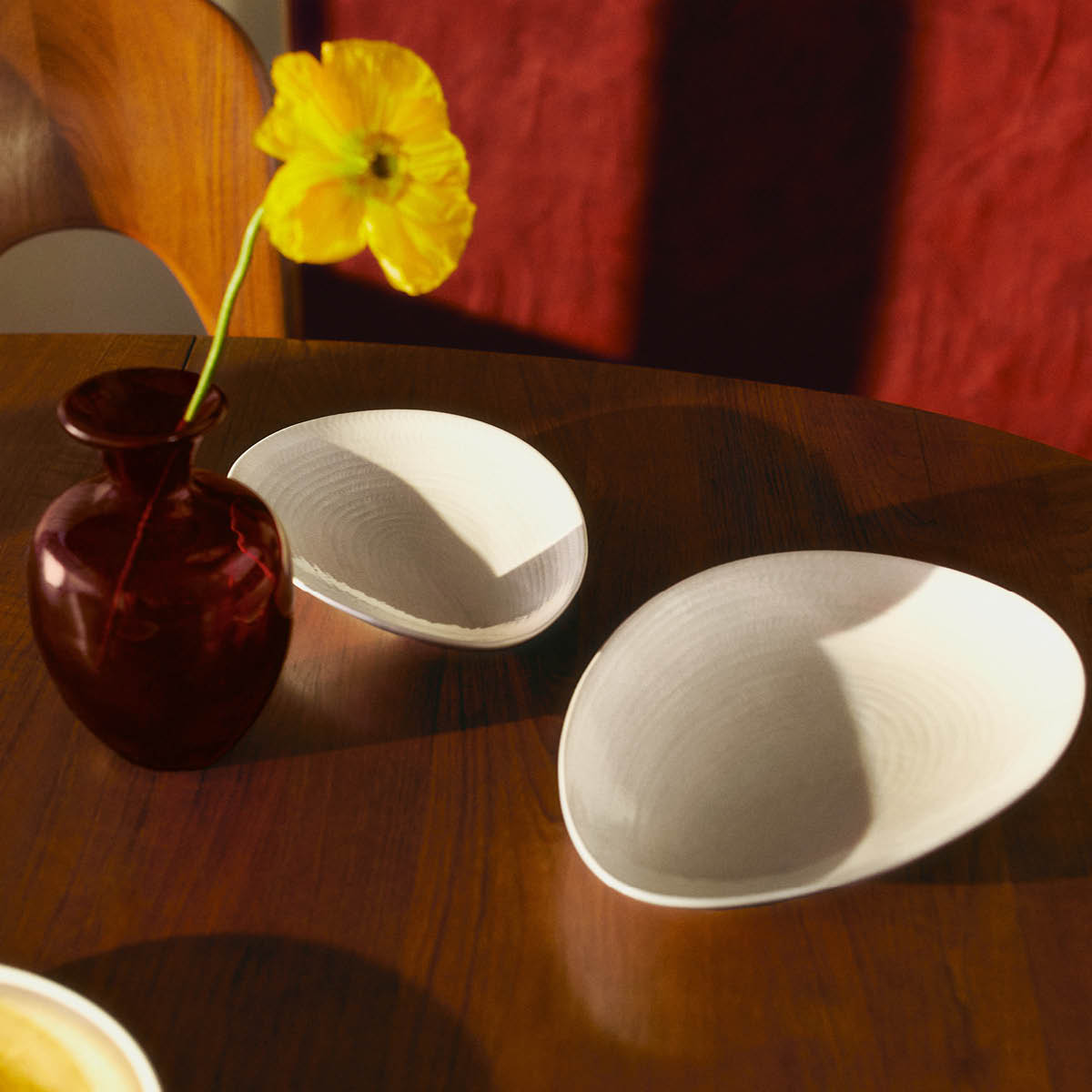 Rörstrand Blå Eld Tarjoiluastia 24x35 cm Valkoinen