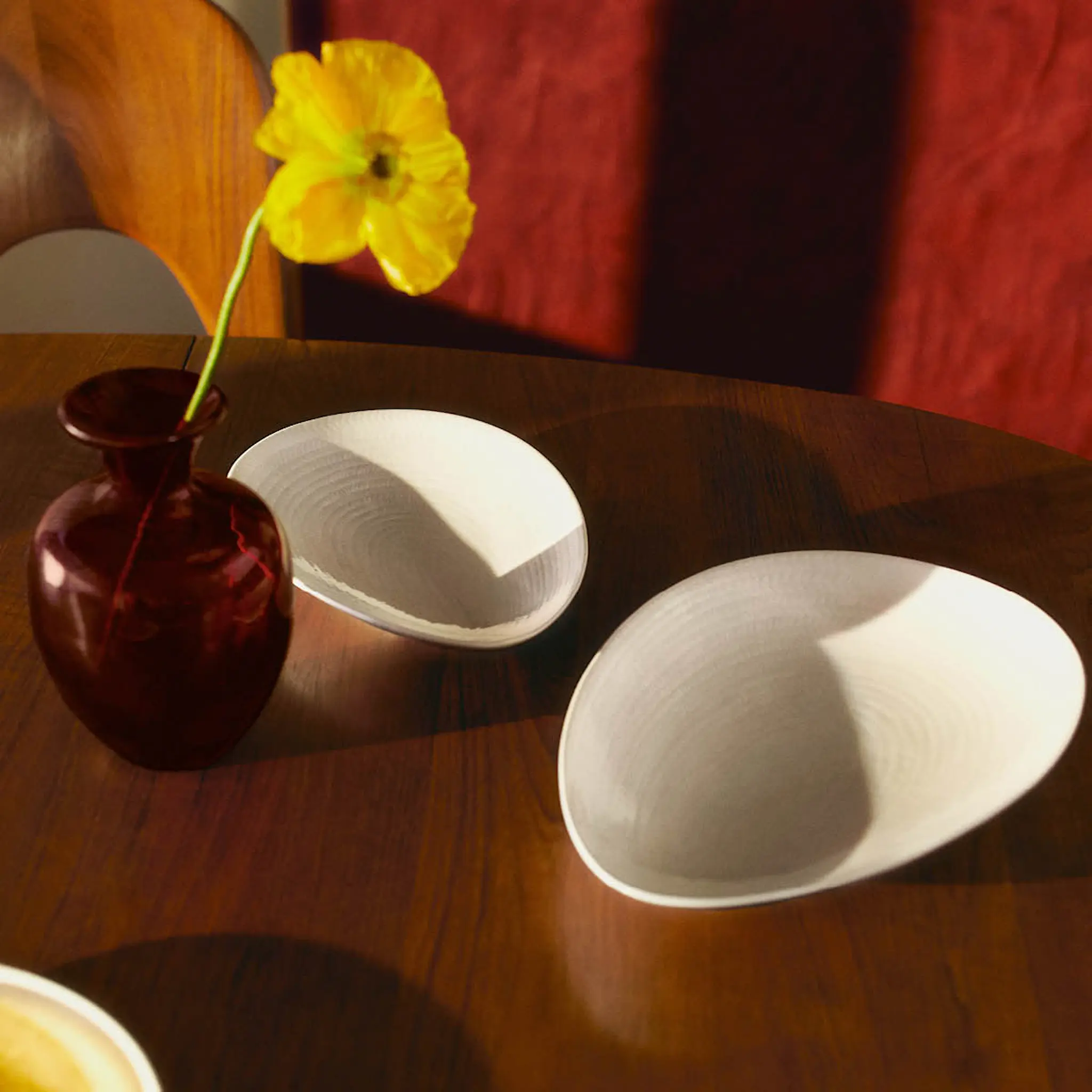 Rörstrand Blå Eld Tarjoiluastia 24x35 cm Valkoinen