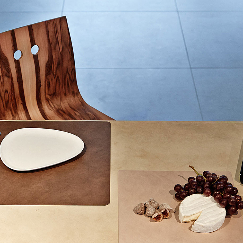 LIND DNA Nupo square bordbrikke 35x45 cm sand