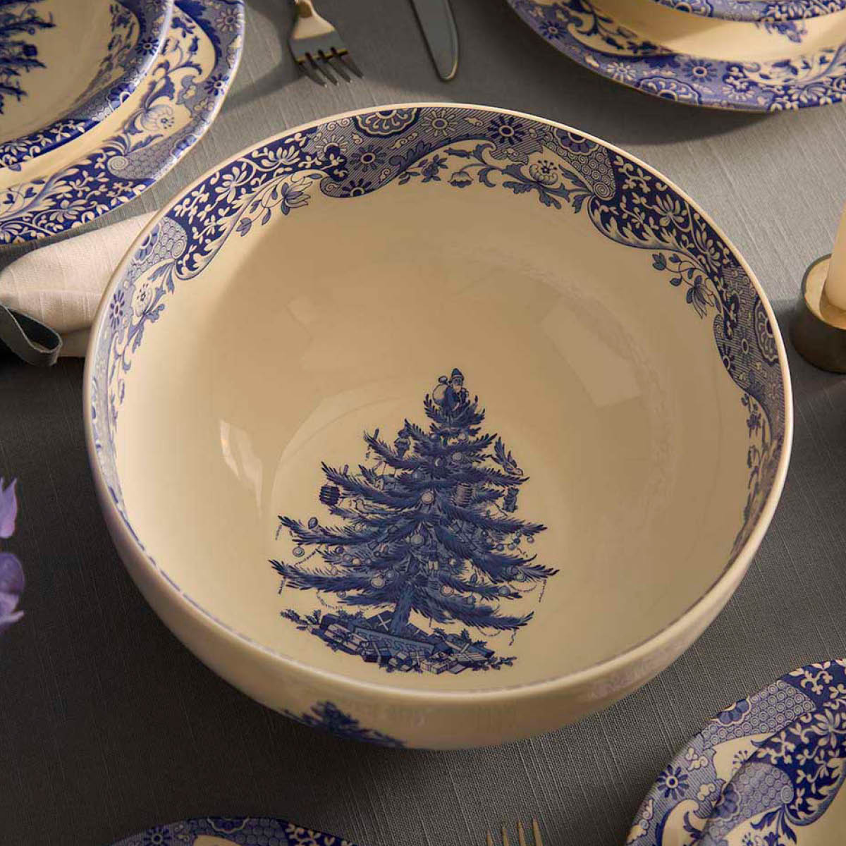 Spode Blue Italian Christmas Tree kulho 27,5 cm sininen/valkoinen