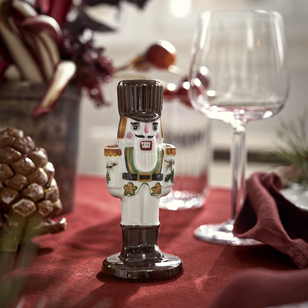 Kähler Hammershøi Christmas nötknäppare 8 cm vit med dekor