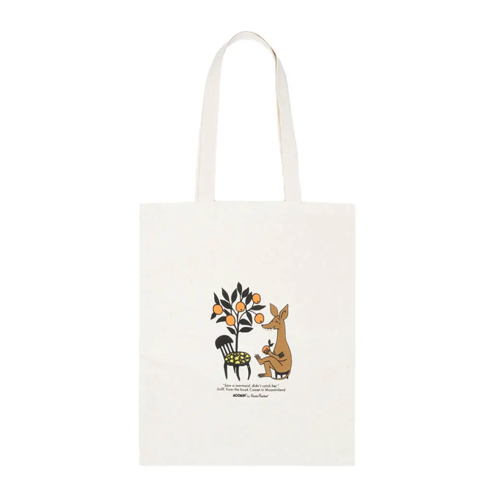 Muumi kangaskassi 38,5x42 cm Nipsu appelsiinien kanssa beige