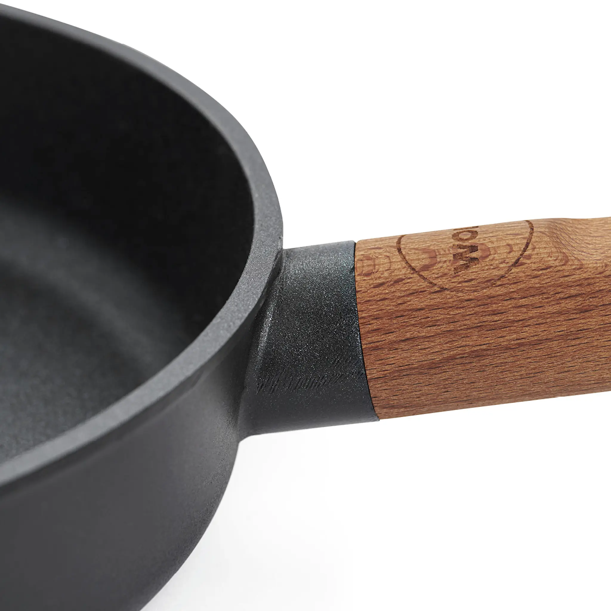 Woll ECO Logic QXR stekpanna 28 cm trähandtag