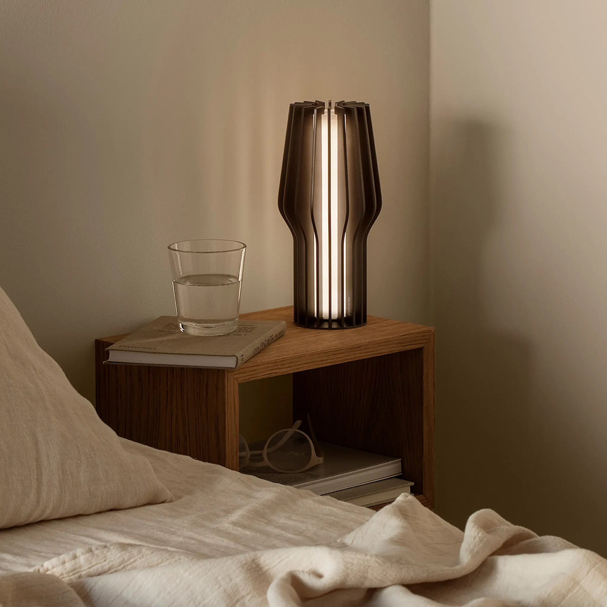 Eva Solo Radiant LED Pöytävalaisin 25 cm Musta