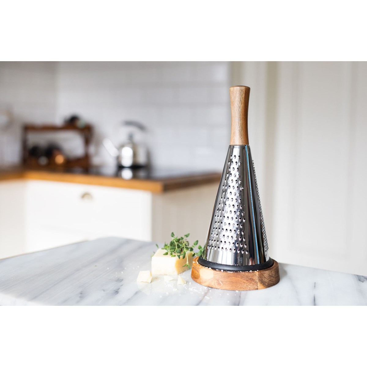 Dorre Rita rivjern med akasietre 27 cm