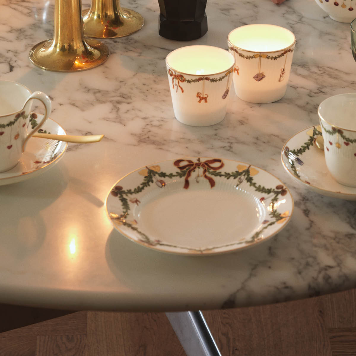 Royal Copenhagen Stjerne Riflet Jul flat tallerken 19 cm