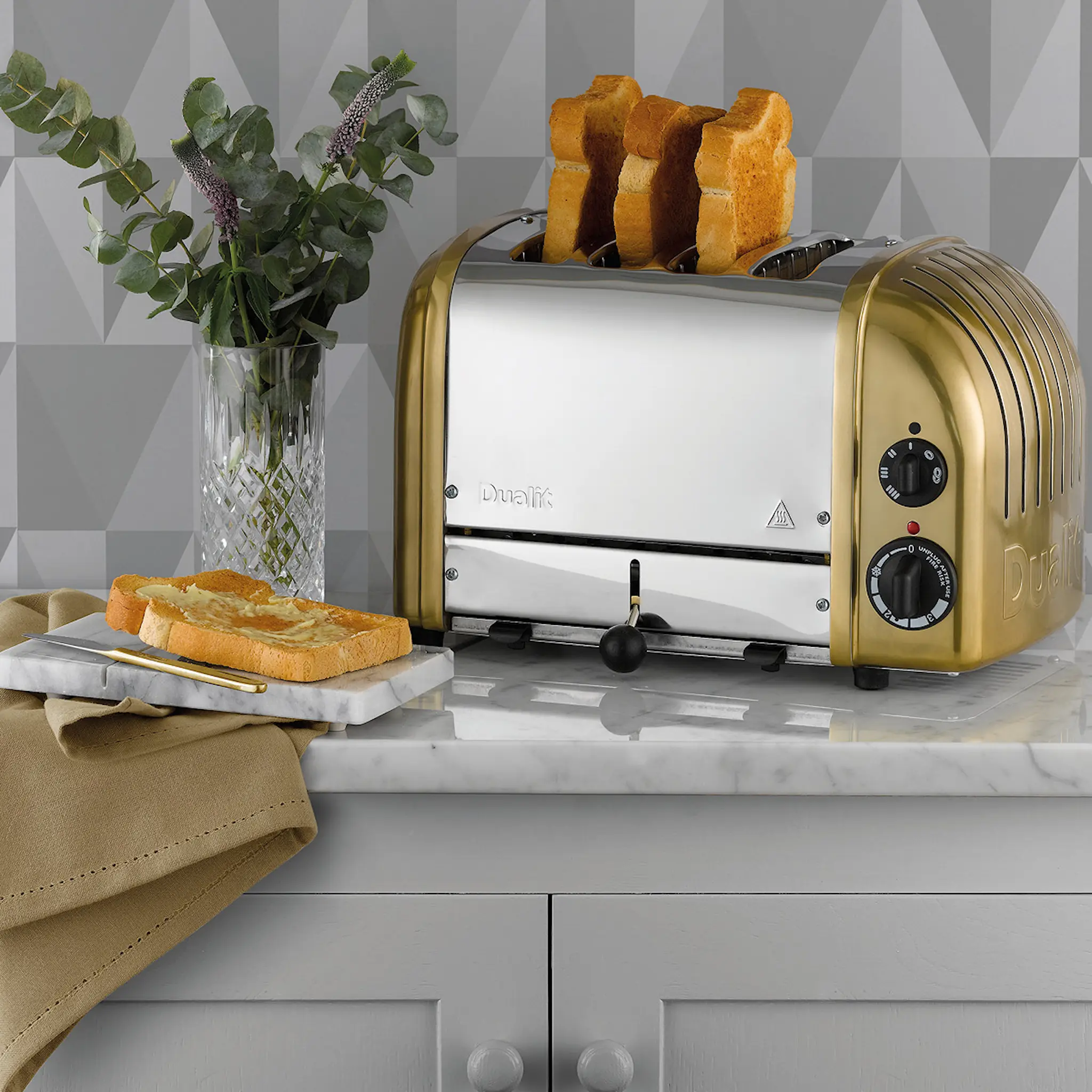 Dualit Classic Leivänpaahdin 4 viipaletta Messinki