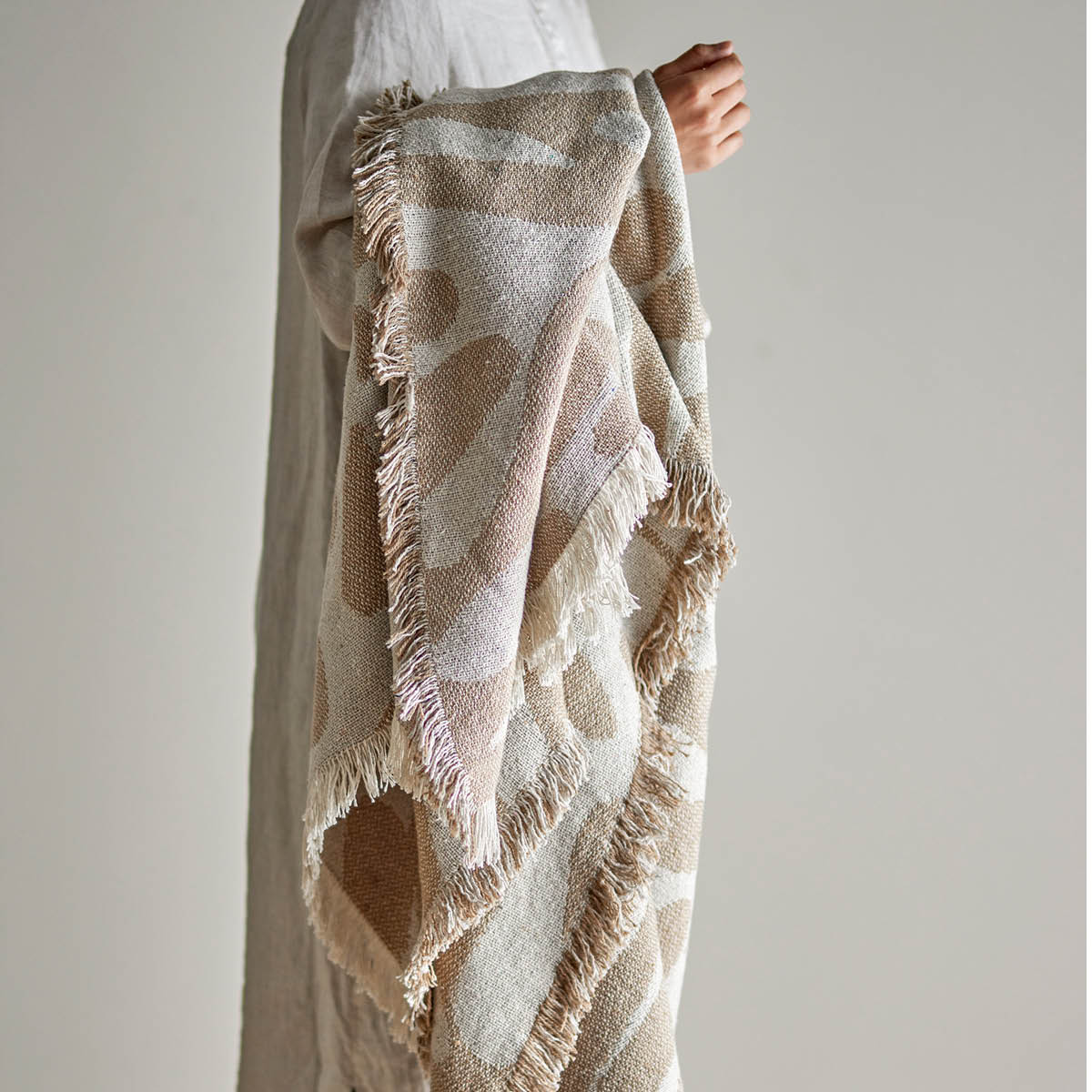 Bloomingville Pledd Alk 160x130 cm brun