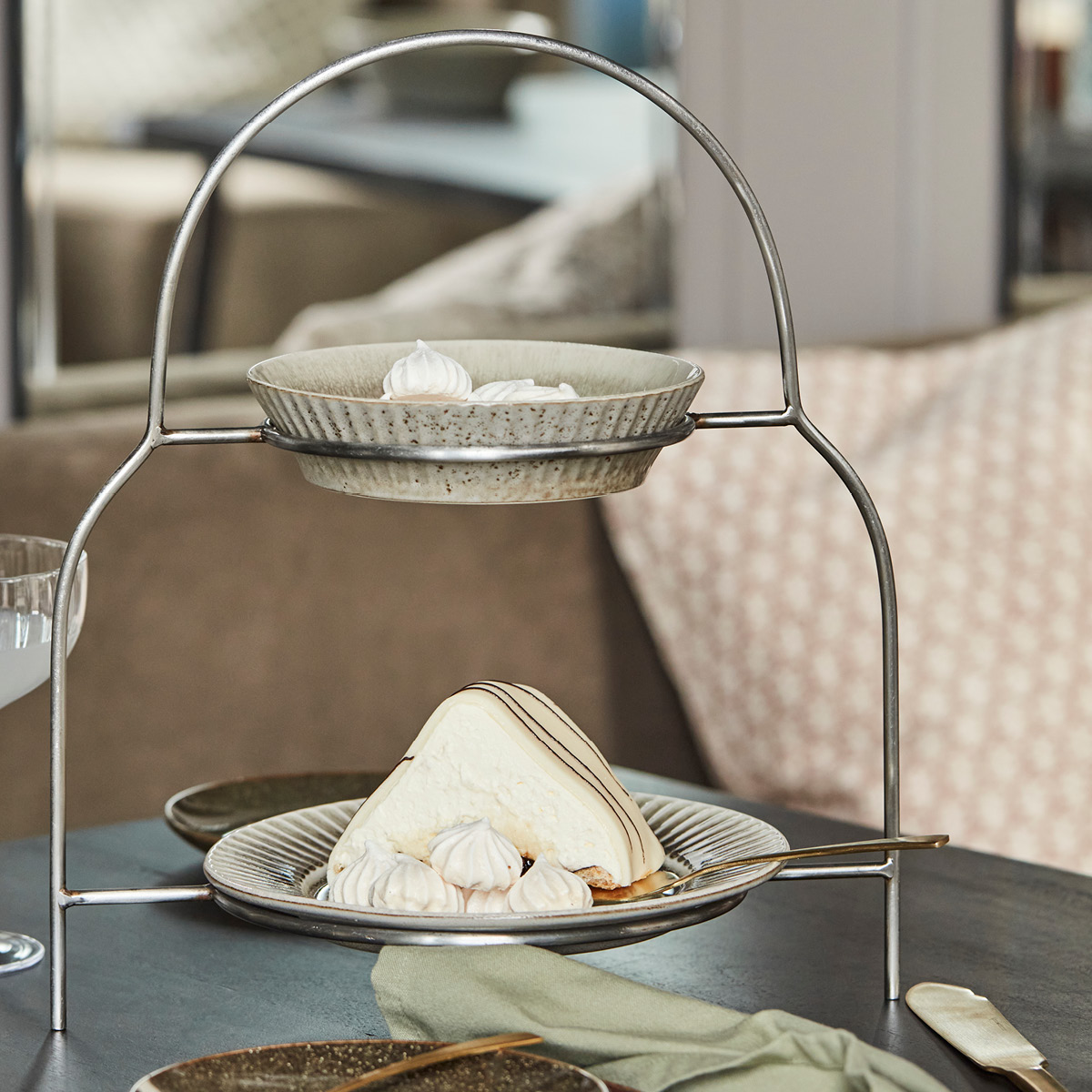 House Doctor Sana Tallriksställ 37 cm Silver finish