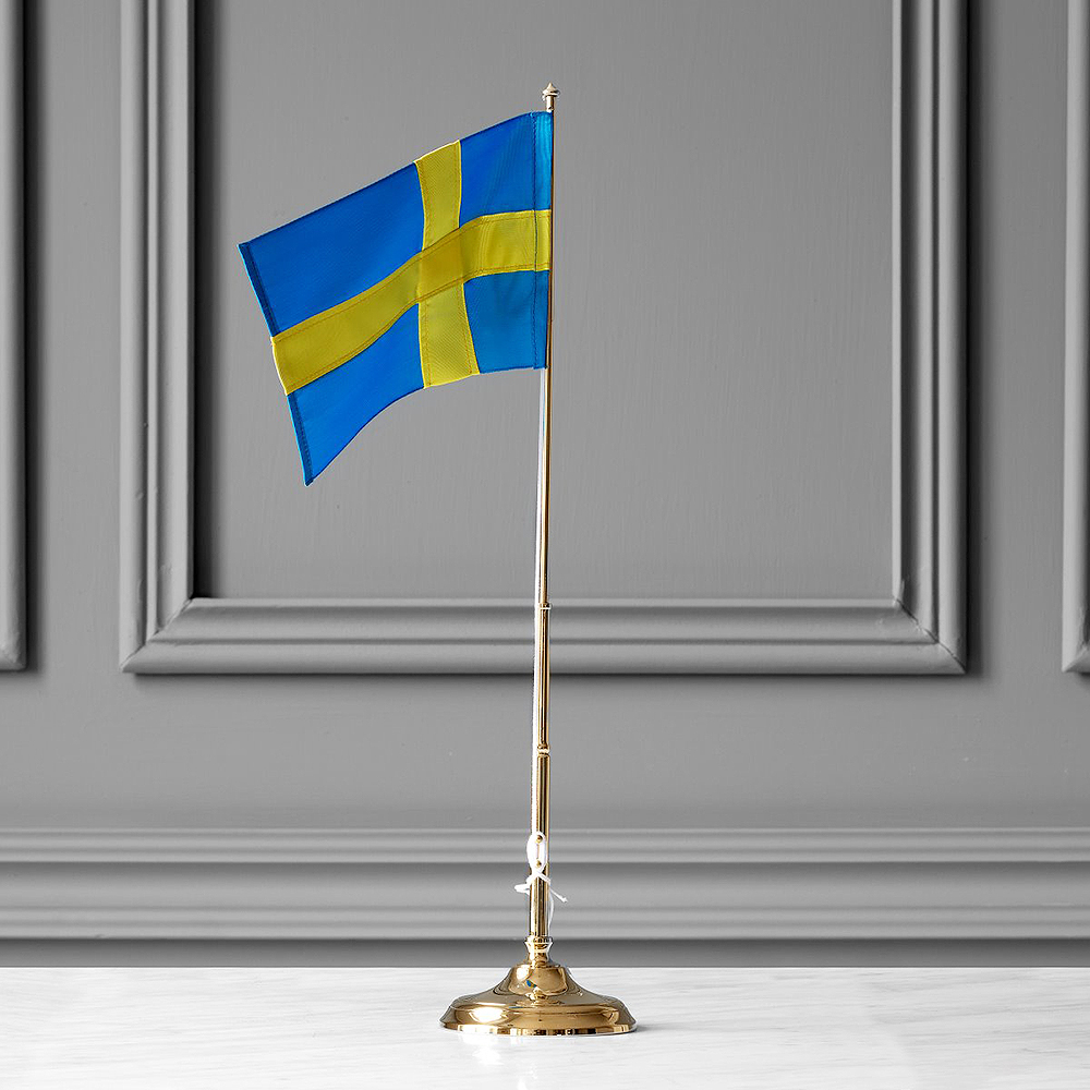 Skultuna Flaggstang med svensk flagg
