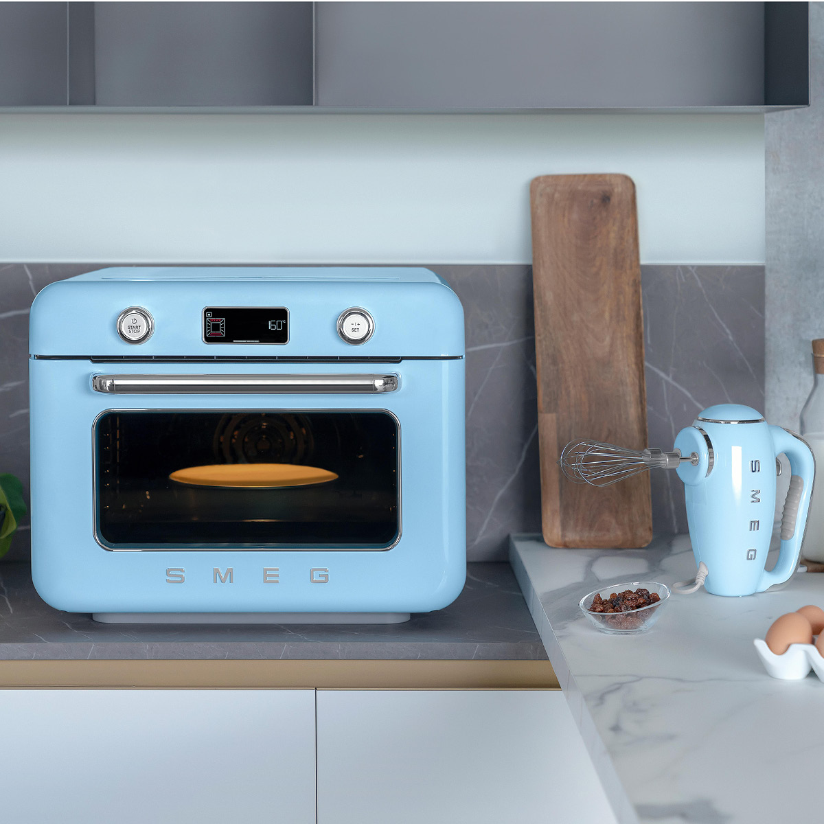 Smeg Smeg Erillinen yhdistelmäuuni COF01 Pastellinsininen