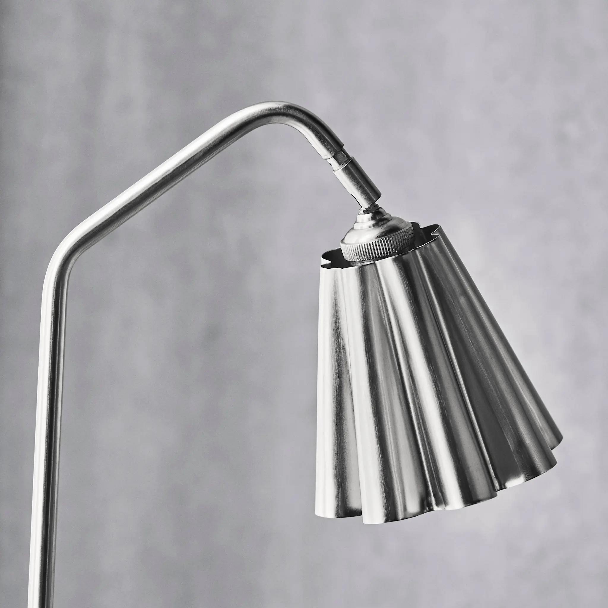House Doctor Flola lampeskjerm 16 cm børstet sølvfinish