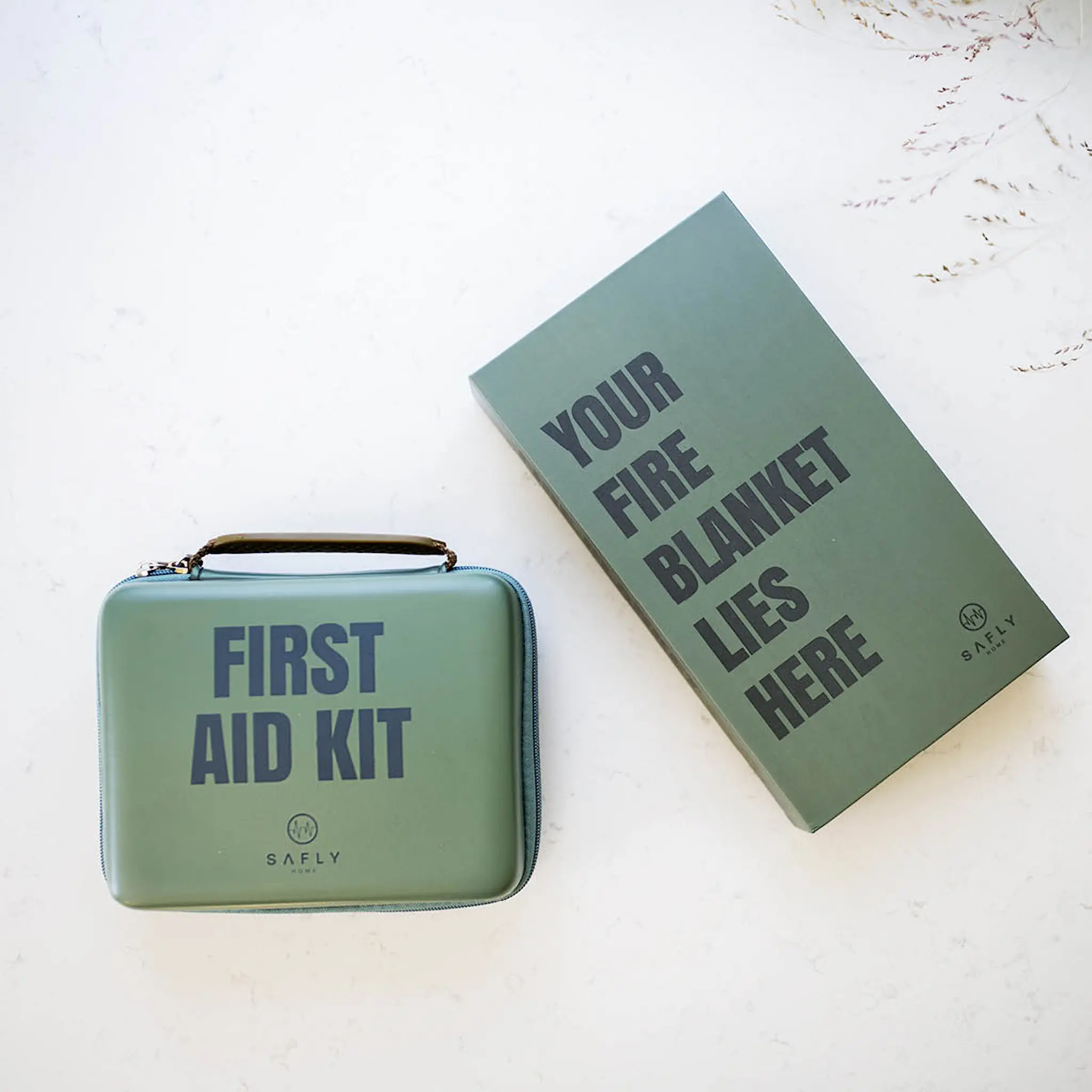 Safly Första hjälpen-låda medium 15x19 cm mossgrön