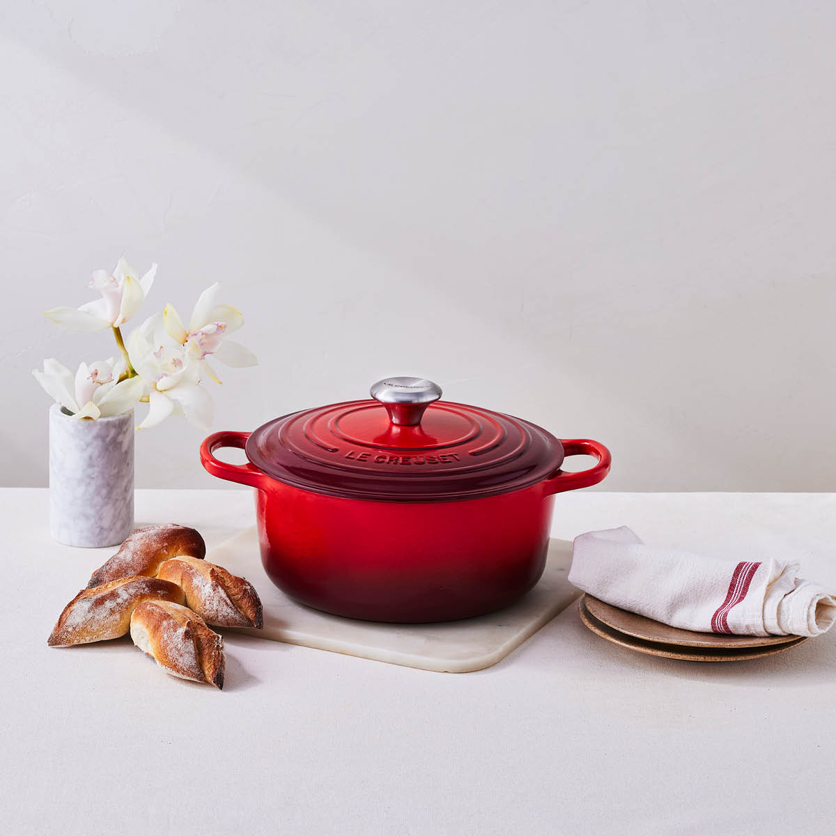Le Creuset Signature Gjutjärnsgryta rund 24 cm 4,2 L Cerise